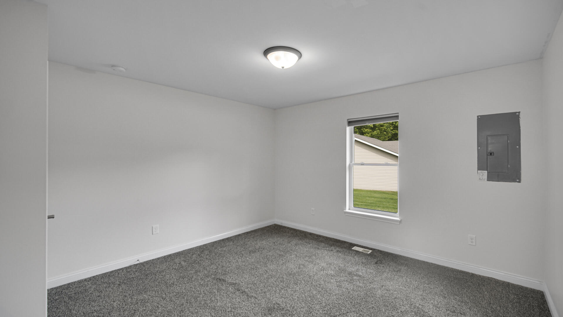 2908 Watertown Avenue, Lake Station, IN 46405; Image #18