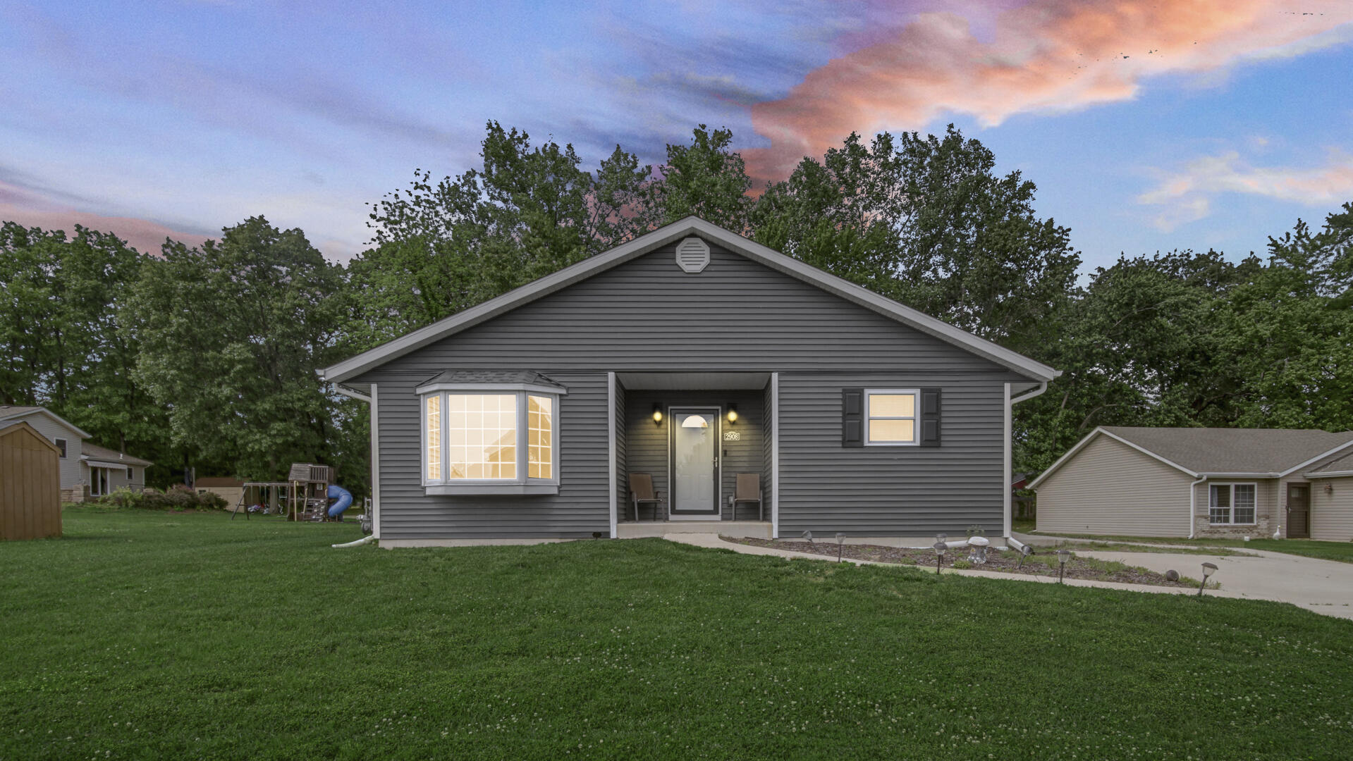 2908 Watertown Avenue, Lake Station, IN 46405; Image #2
