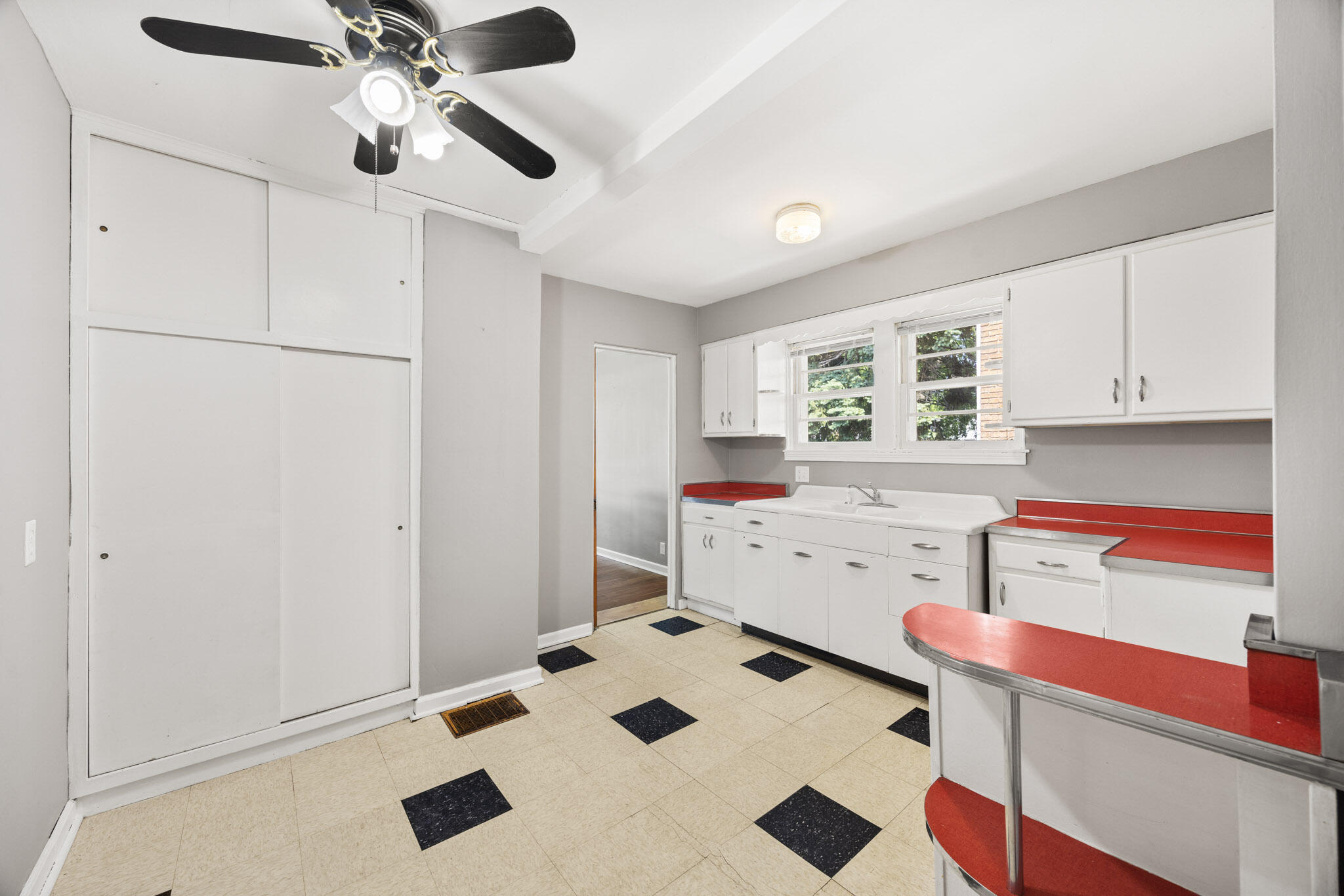 1829 Calumet Avenue, Whiting, IN 46394; Image #8