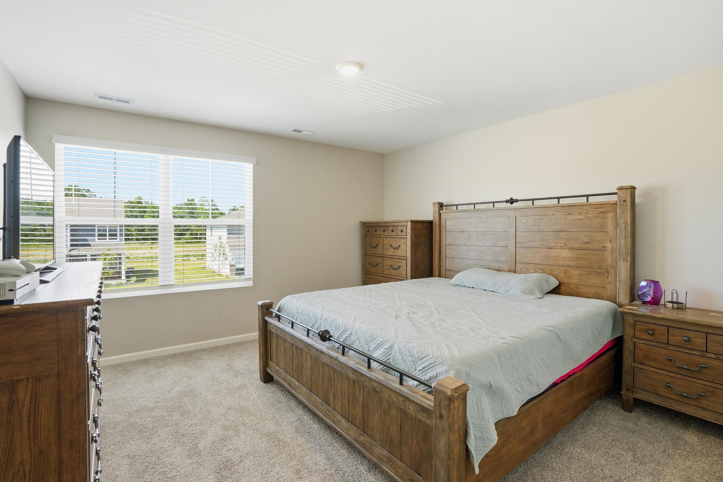 185 Aviana Avenue, Hobart, IN 46342; Image #16