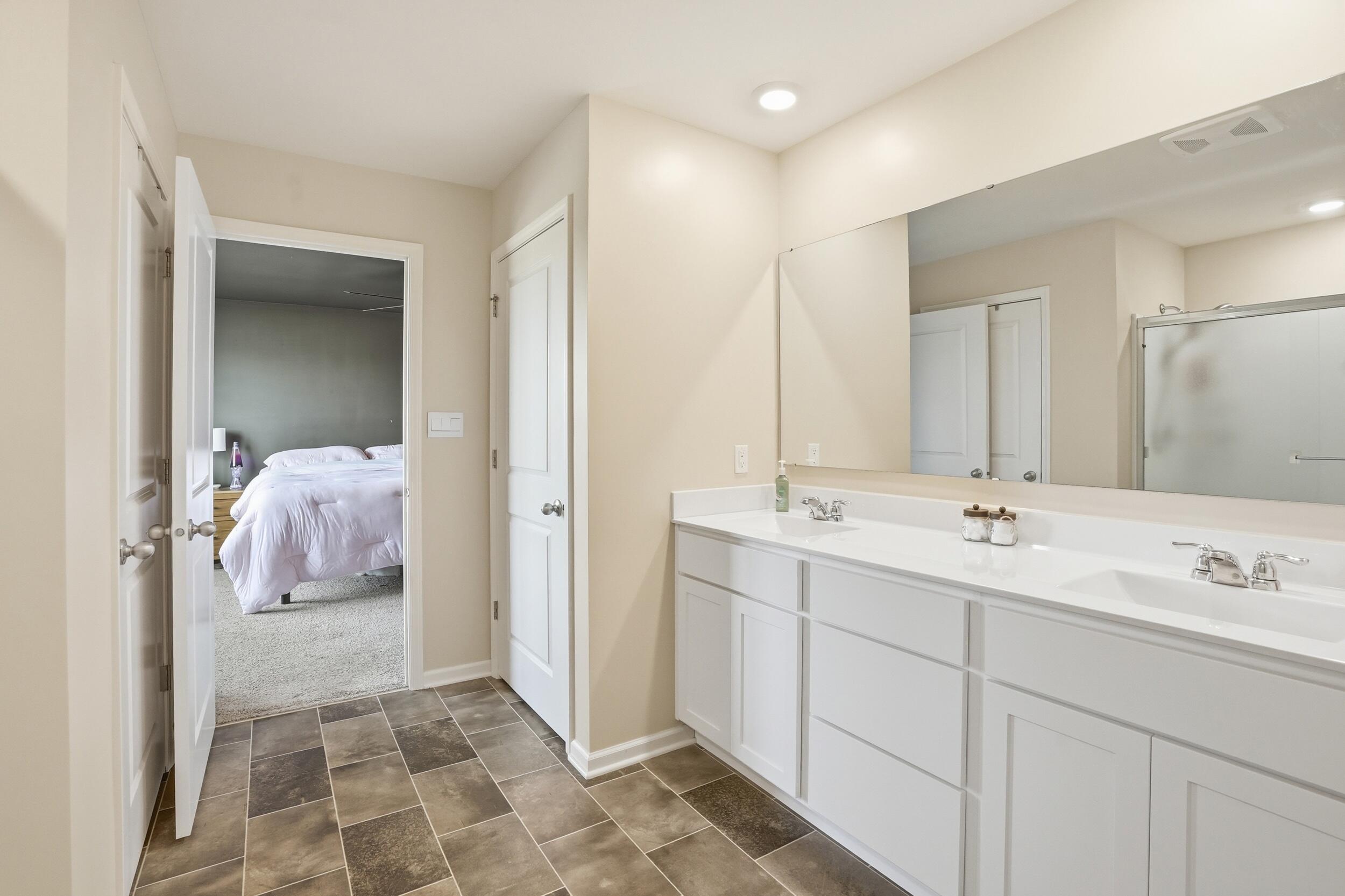 185 Aviana Avenue, Hobart, IN 46342; Image #20