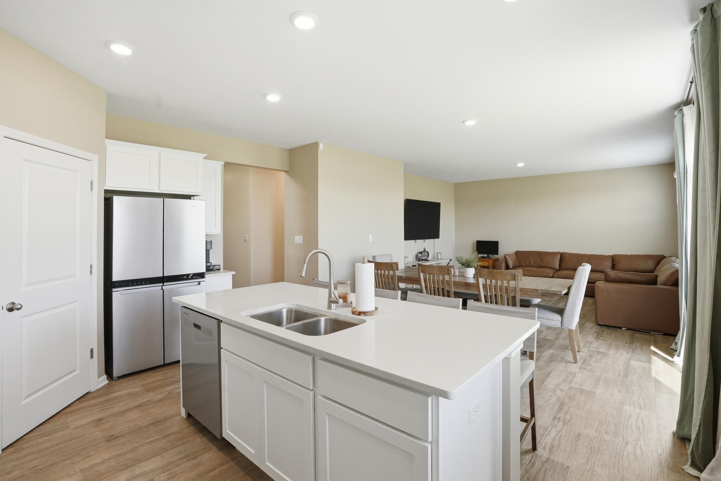 185 Aviana Avenue, Hobart, IN 46342; Image #6