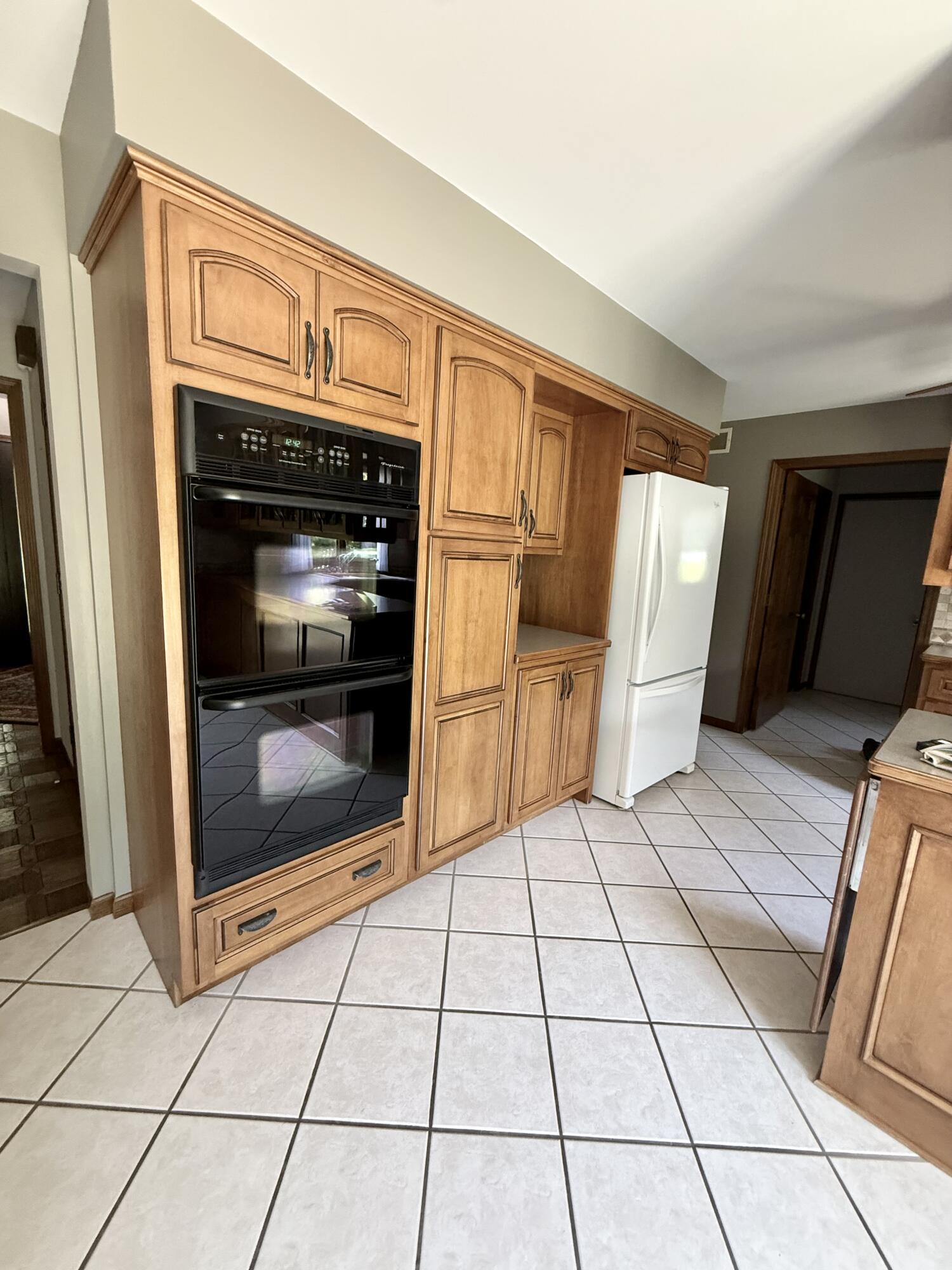 6834 Mercedes Lane, DeMotte, IN 46310; Image #15