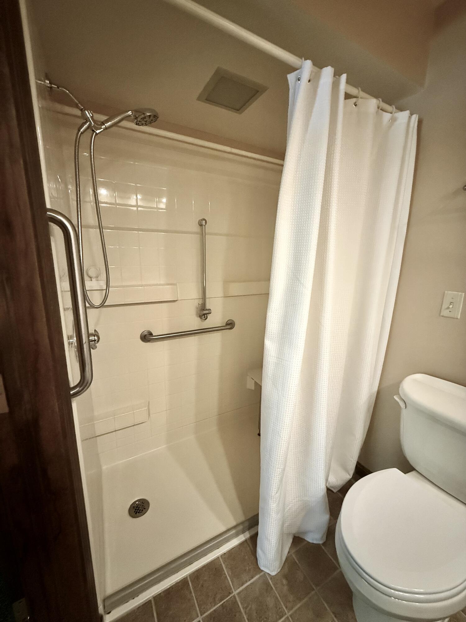 6834 Mercedes Lane, DeMotte, IN 46310; Image #20