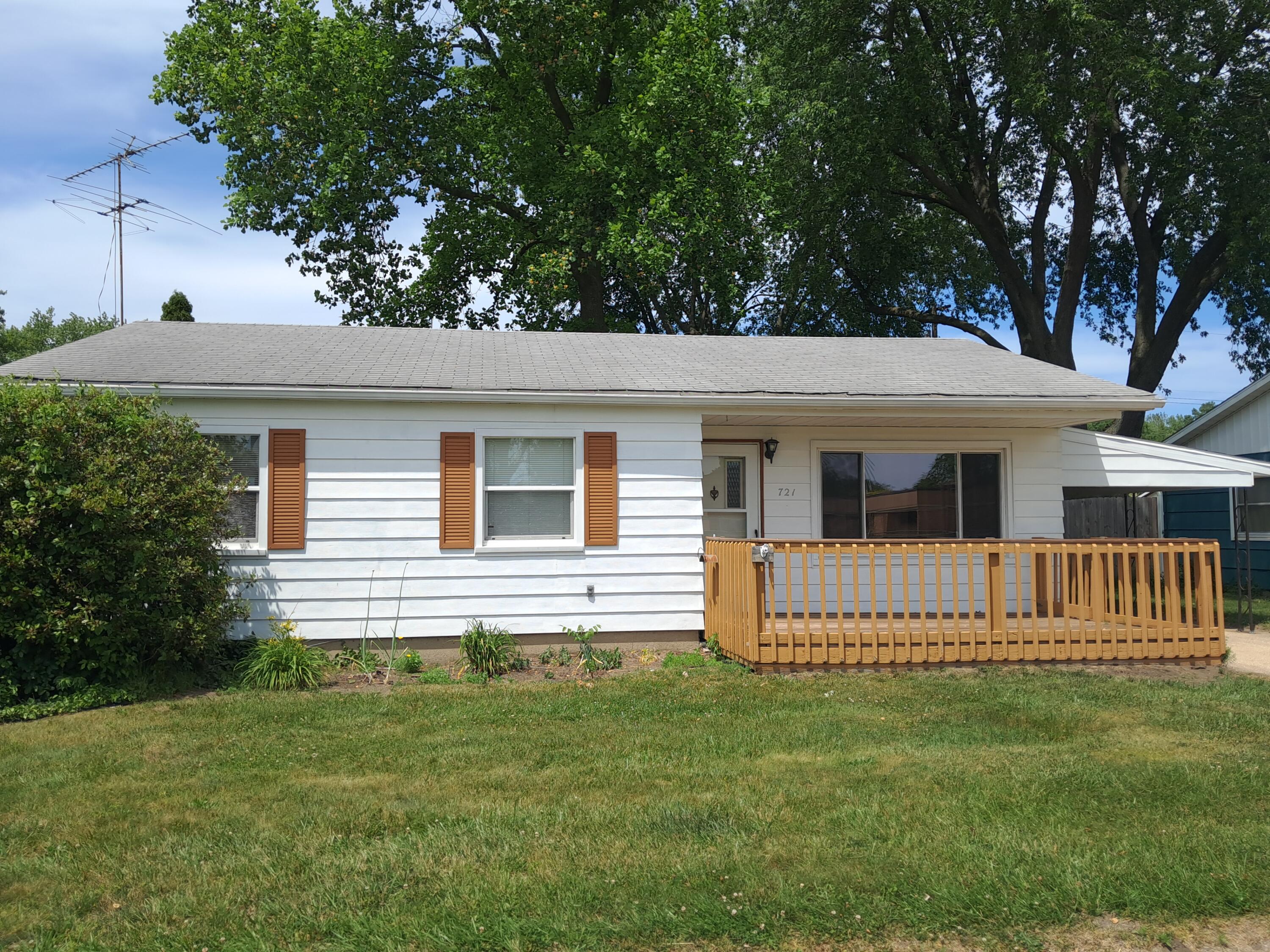 721 Indiana Avenue, Michigan City, IN 46360; Image #2