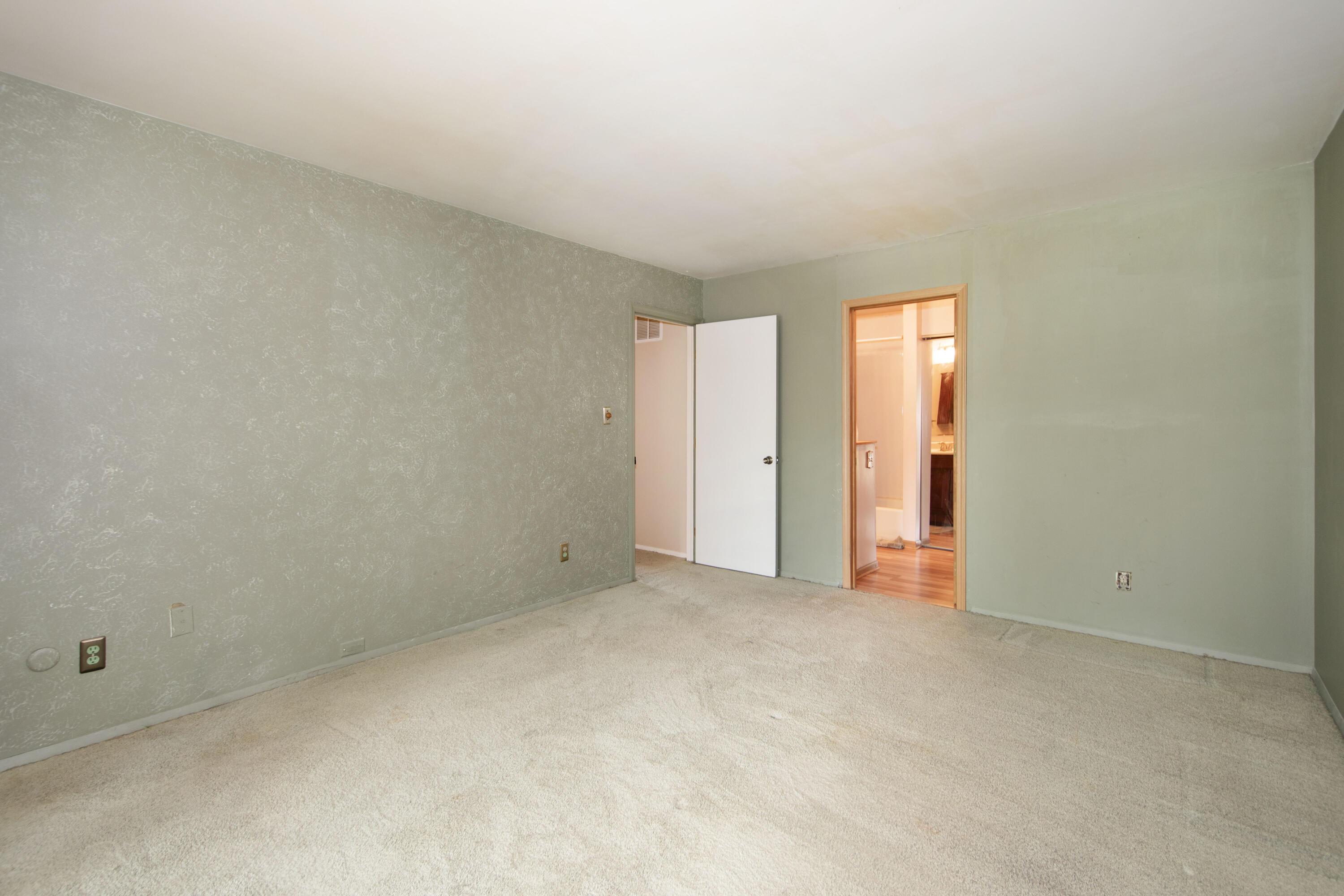 1904 Burgundy Street, Schererville, IN 46375; Image #11