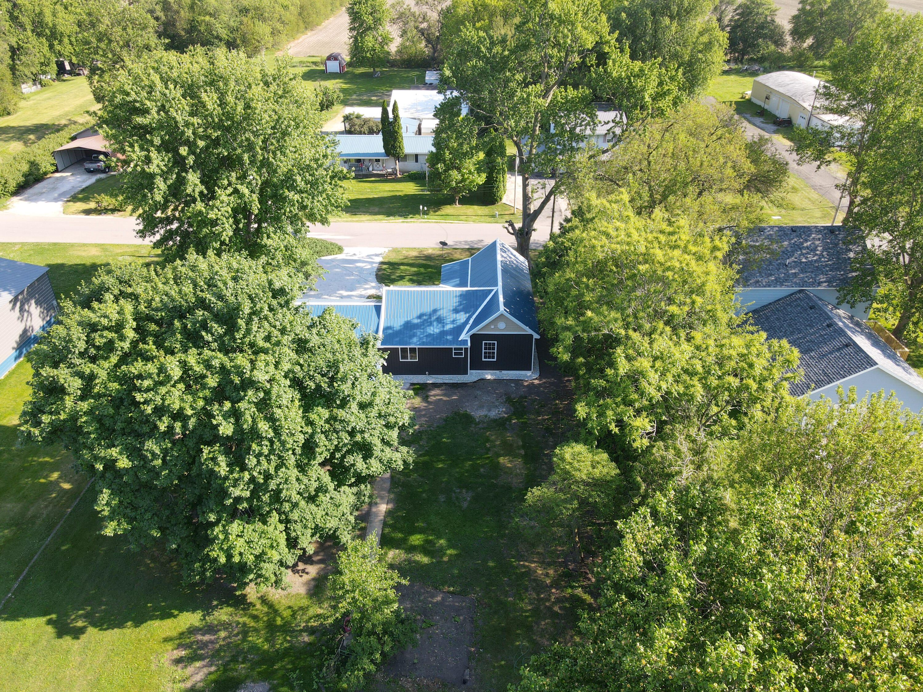 110 W Allen Street, Kentland, IN 47951; Image #10