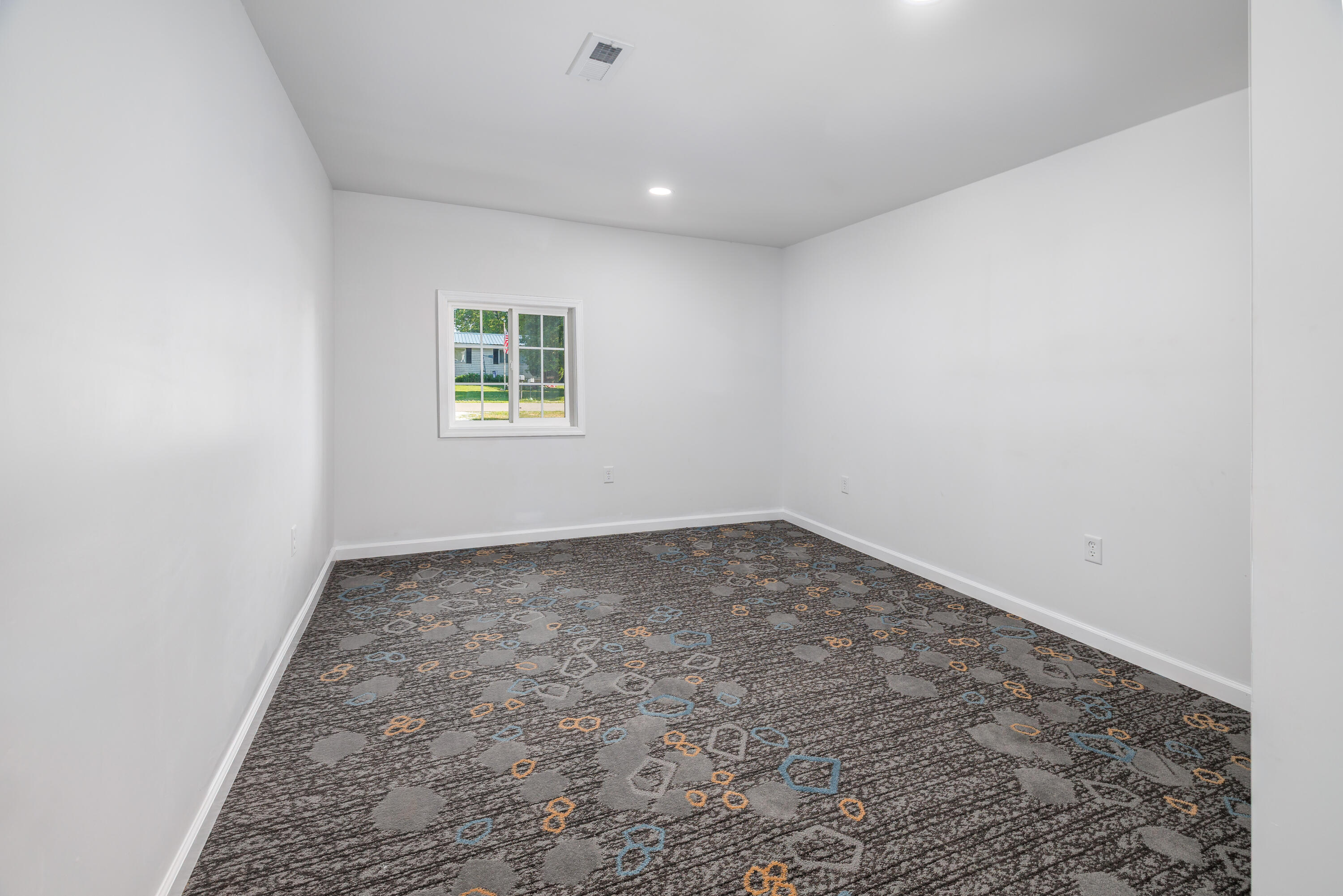 110 W Allen Street, Kentland, IN 47951; Image #28