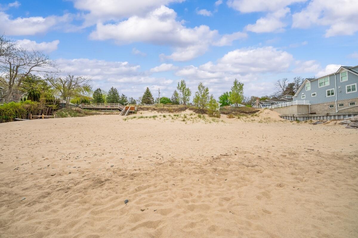 318 El Portal Drive, Michigan City, IN 46360; Image #57