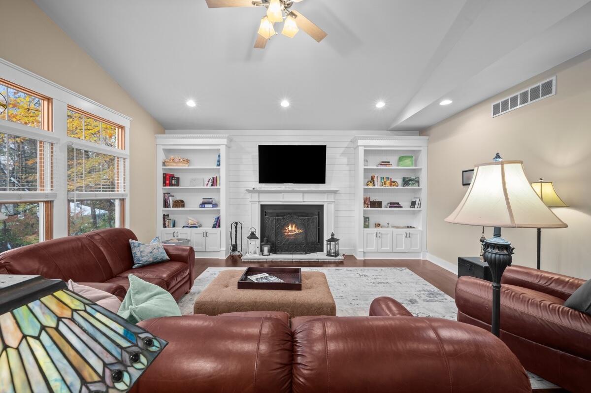 318 El Portal Drive, Michigan City, IN 46360; Image #9