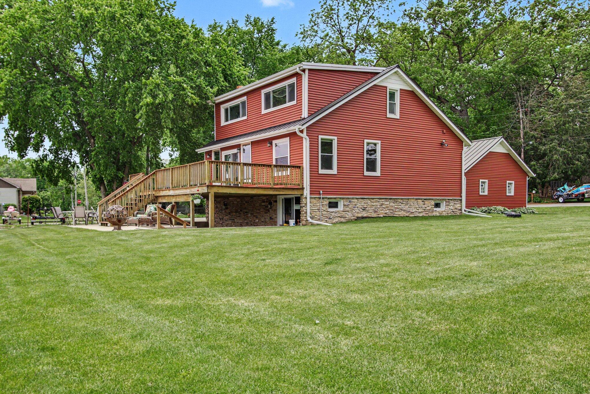 515 Lakeview Court, Lowell, IN 46356; Image #3