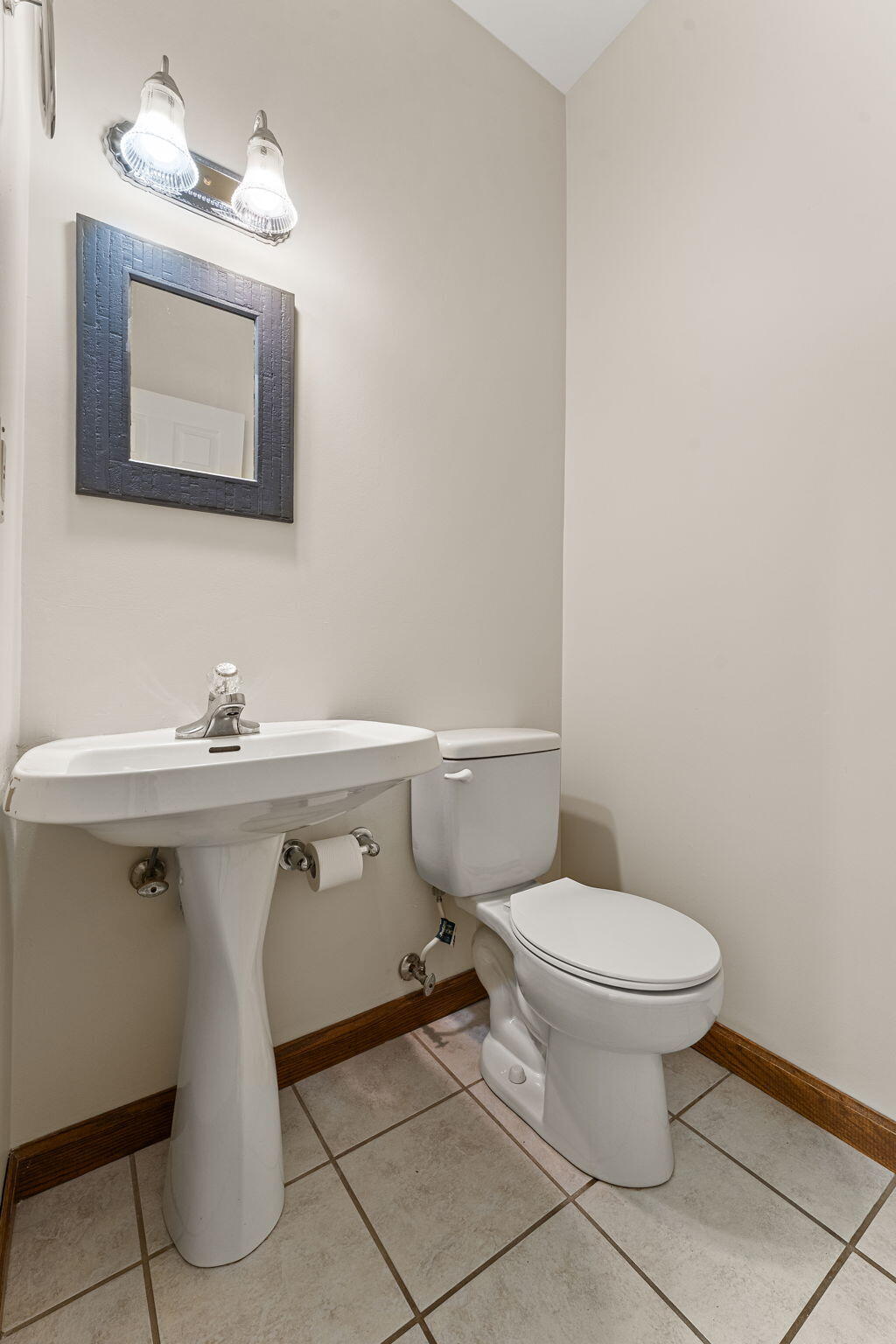 84 N 500 W, Valparaiso, IN 46385; Image #17