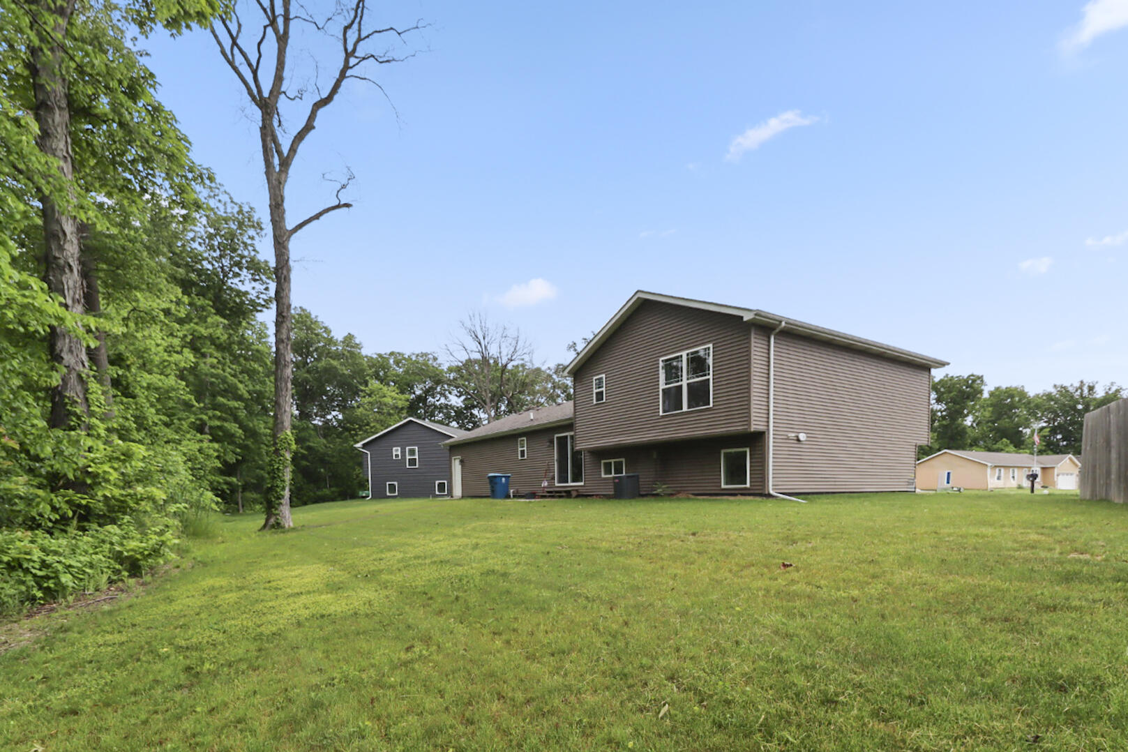 699 Cross Meadows Drive, Valparaiso, IN 46385; Image #3
