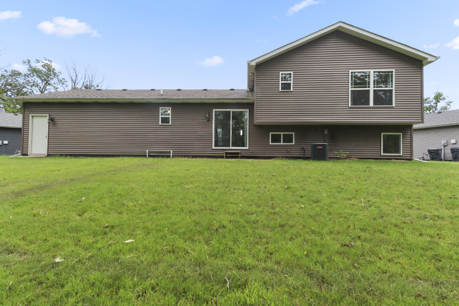 699 Cross Meadows Drive, Valparaiso, IN 46385; Image #4
