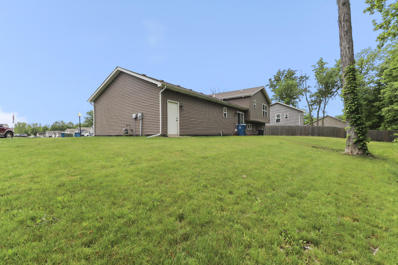 699 Cross Meadows Drive, Valparaiso, IN 46385; Image #5