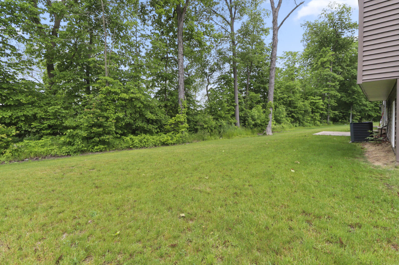 699 Cross Meadows Drive, Valparaiso, IN 46385; Image #6