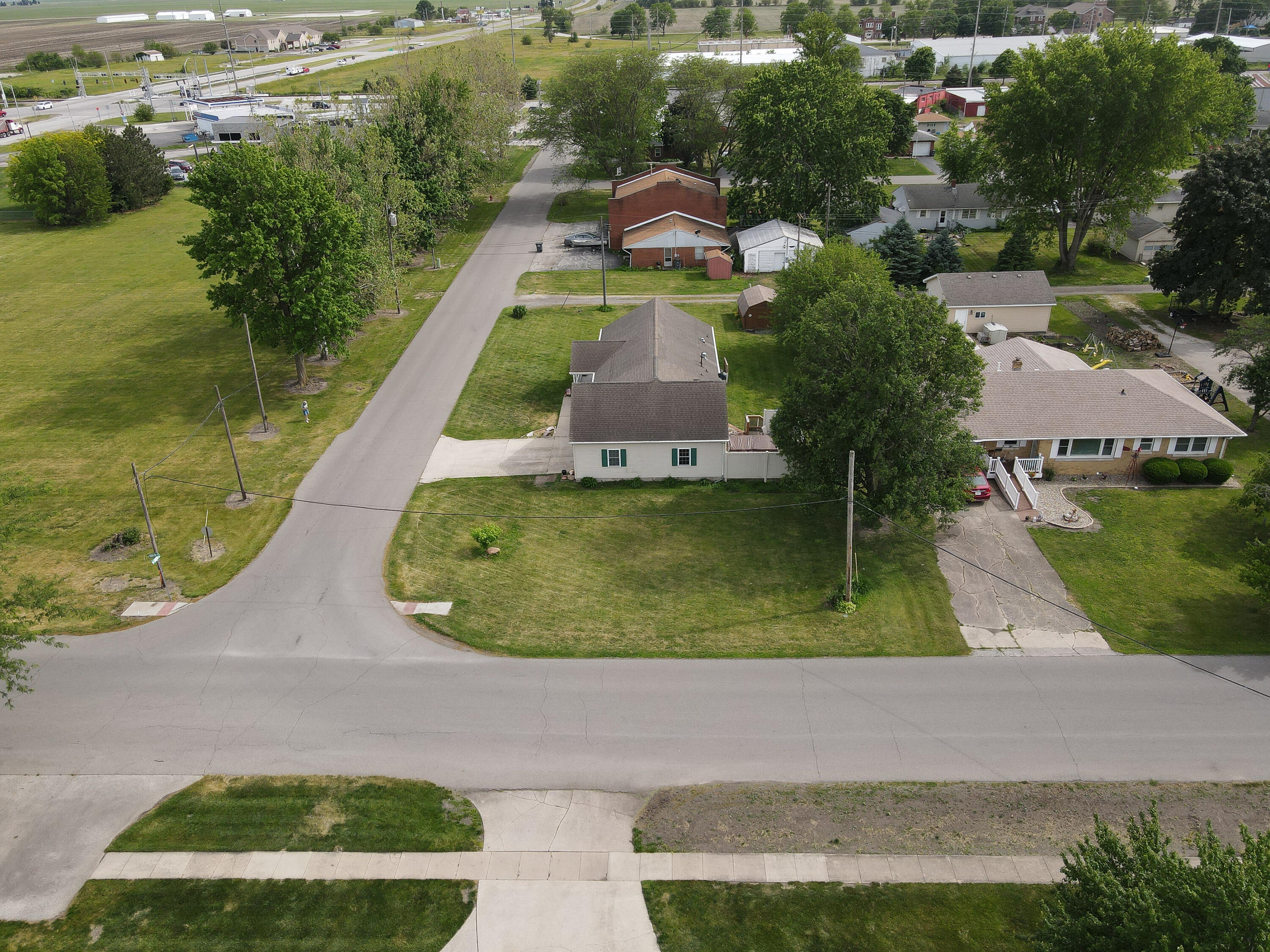 210 N 6th Street, Kentland, IN 47951; Image #12
