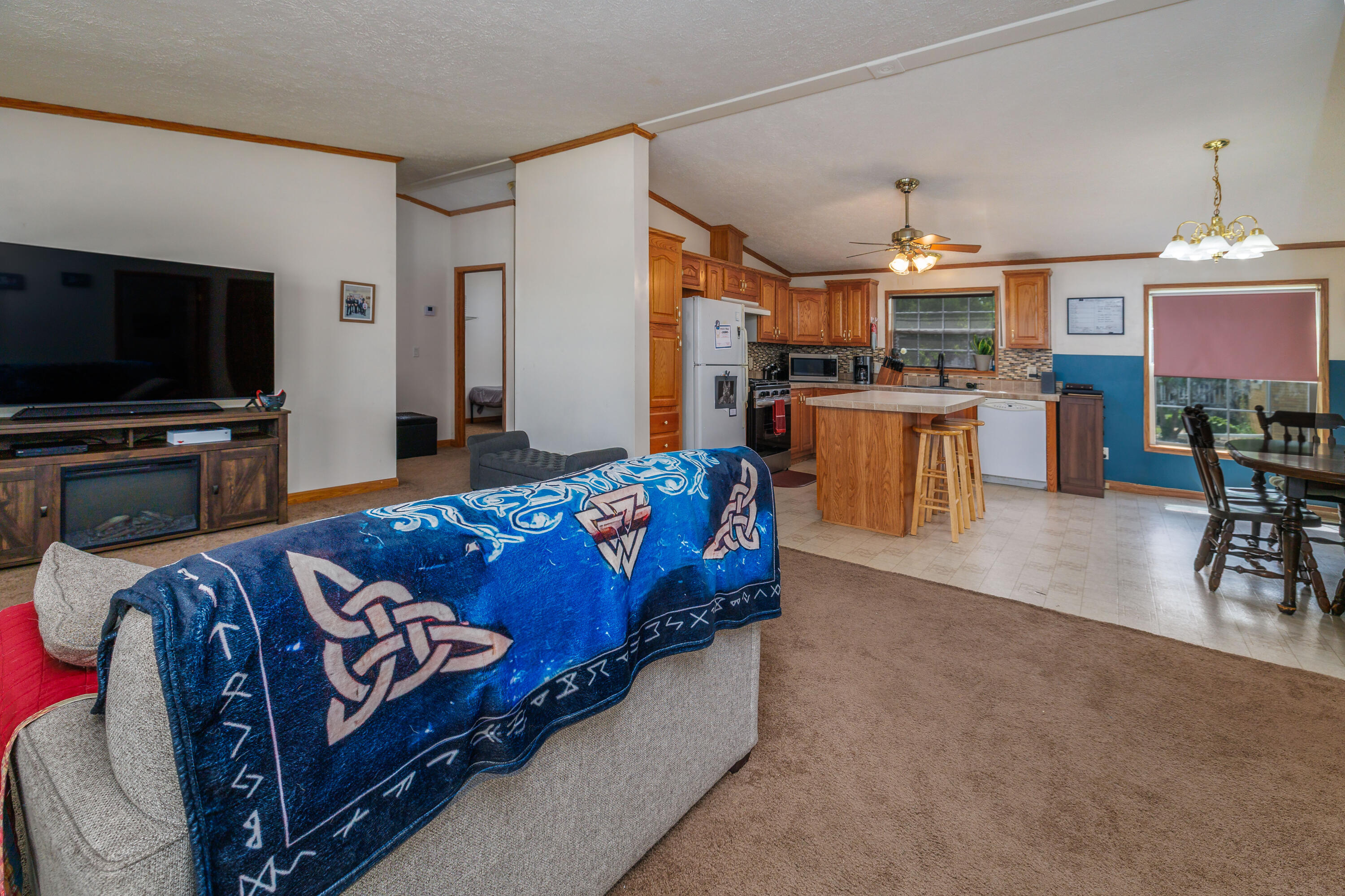 210 N 6th Street, Kentland, IN 47951; Image #17
