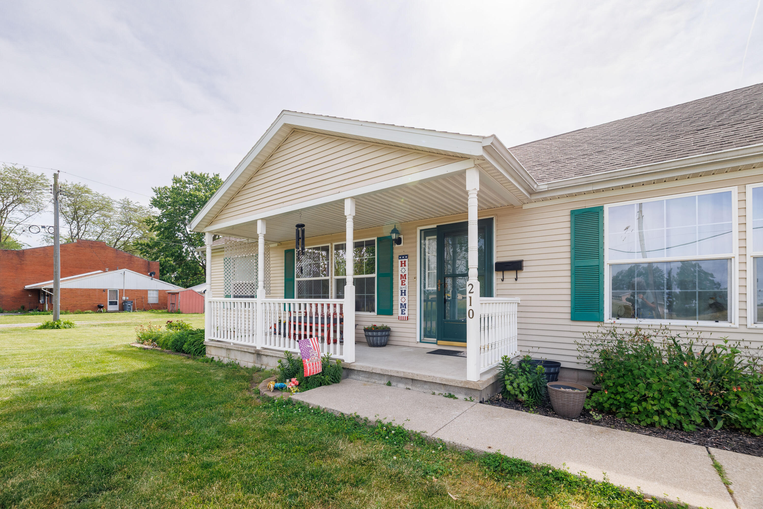210 N 6th Street, Kentland, IN 47951; Image #4