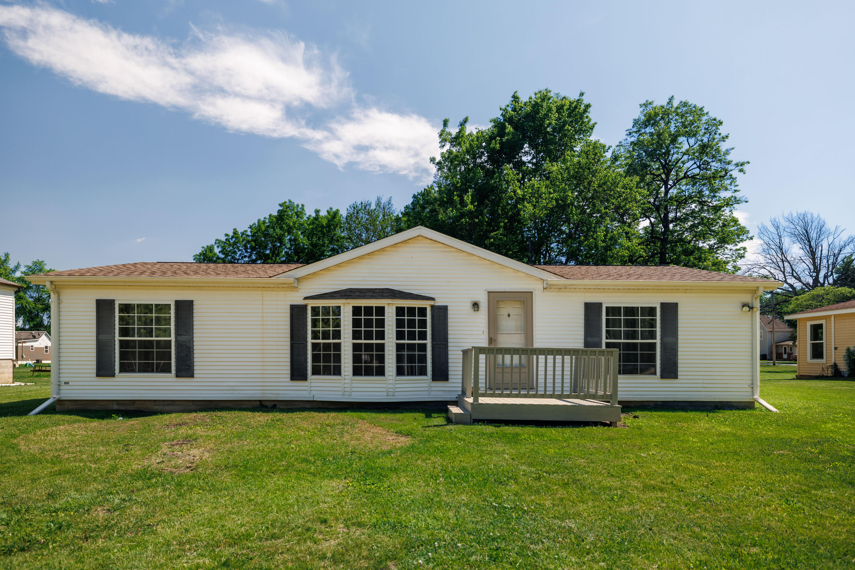 605 E Washington Street, Morocco, IN 47963; Image #1