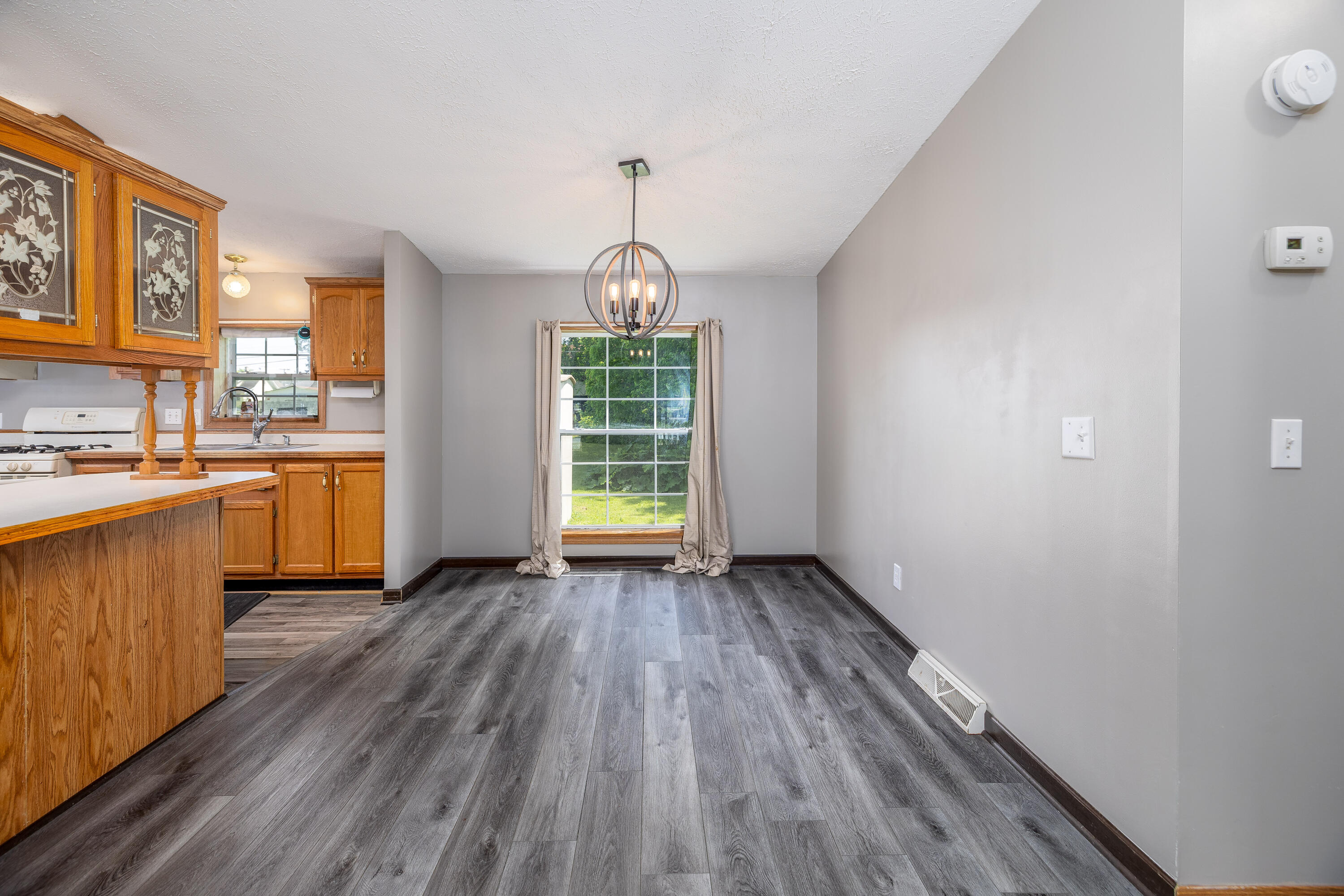 605 E Washington Street, Morocco, IN 47963; Image #14