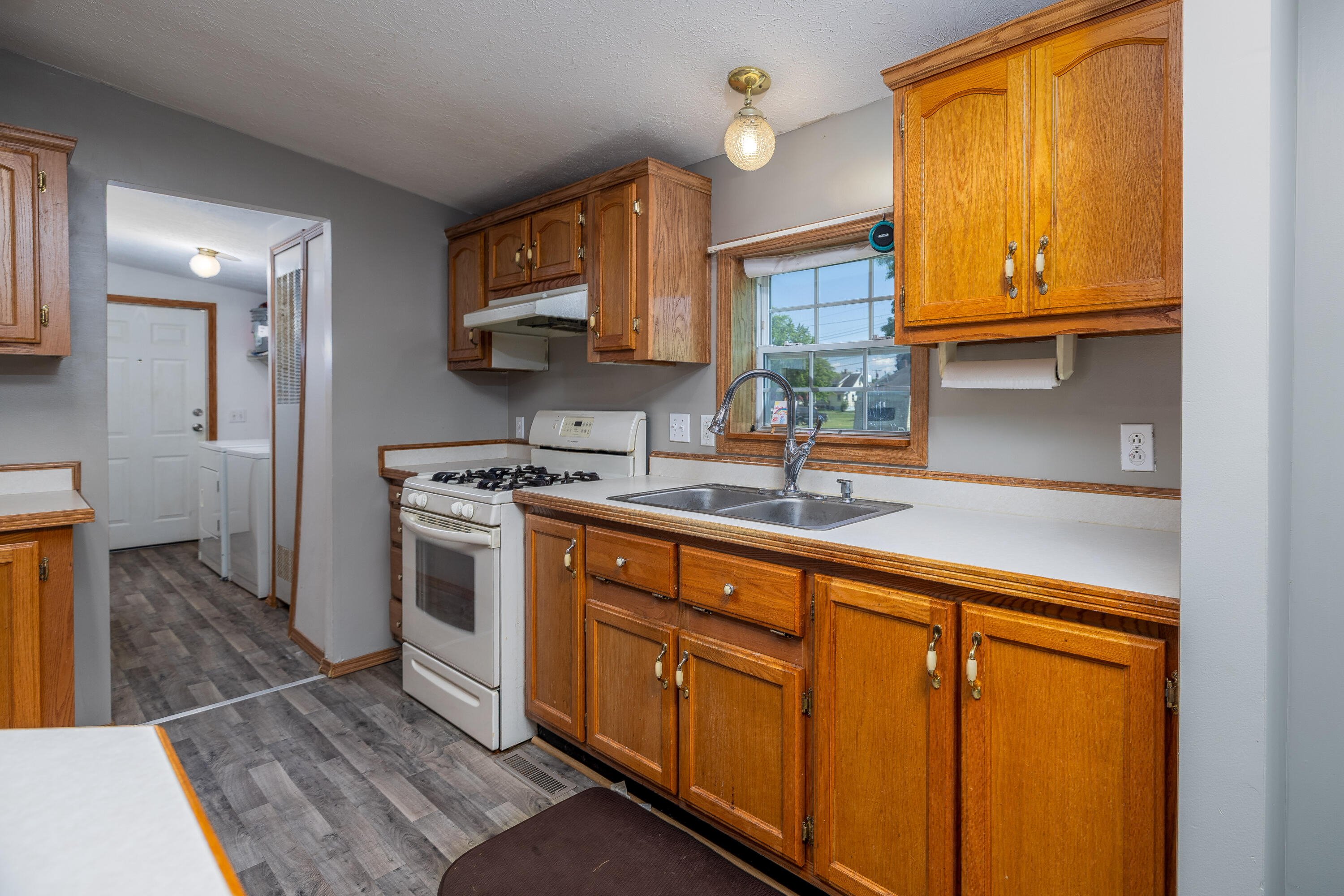 605 E Washington Street, Morocco, IN 47963; Image #17