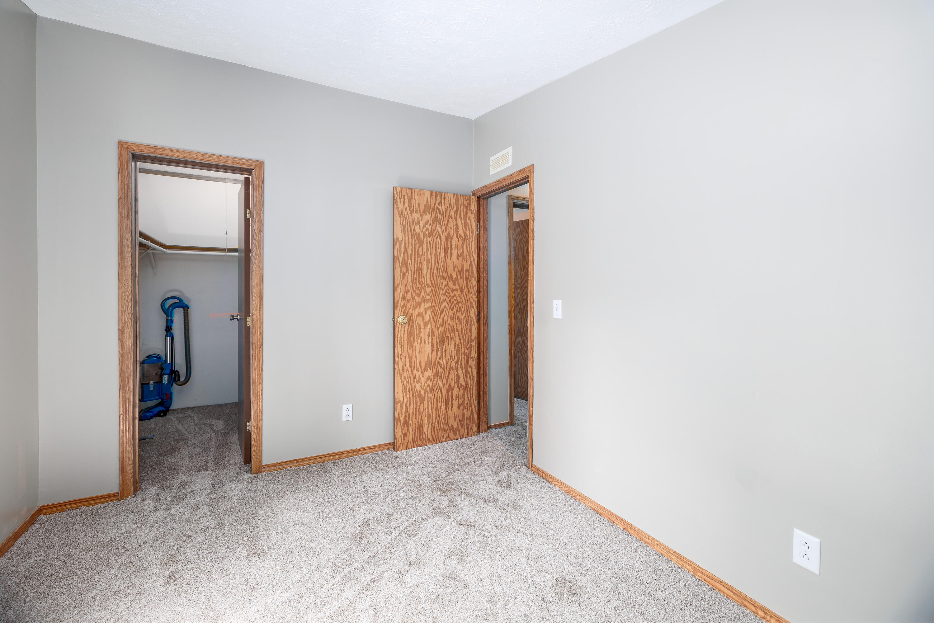 605 E Washington Street, Morocco, IN 47963; Image #25