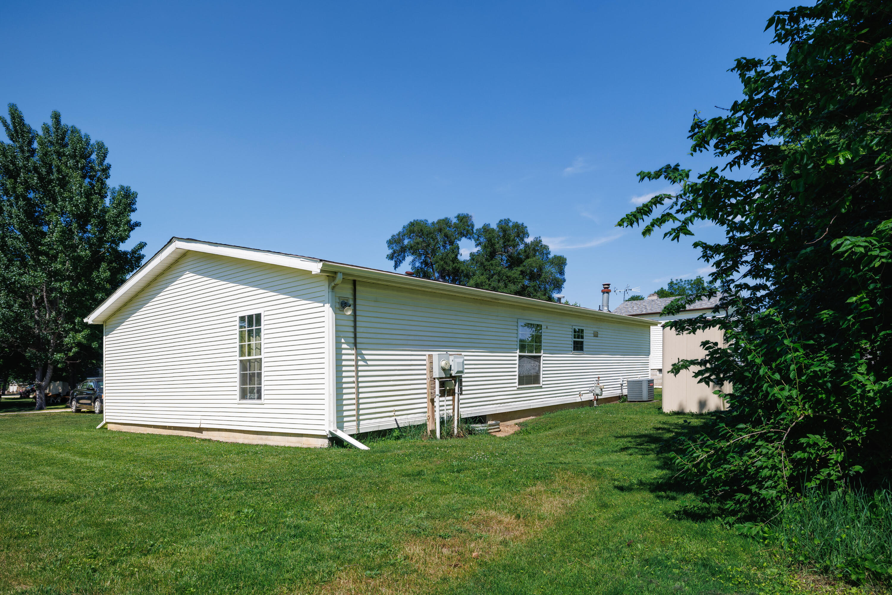 605 E Washington Street, Morocco, IN 47963; Image #5