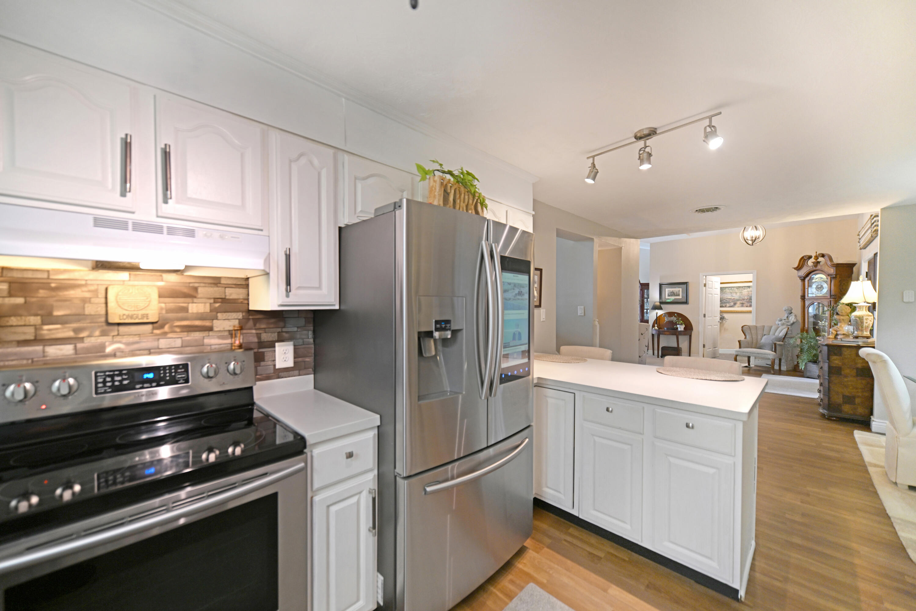 22618 Lake Shore Drive, Elkhart, IN 46514; Image #9