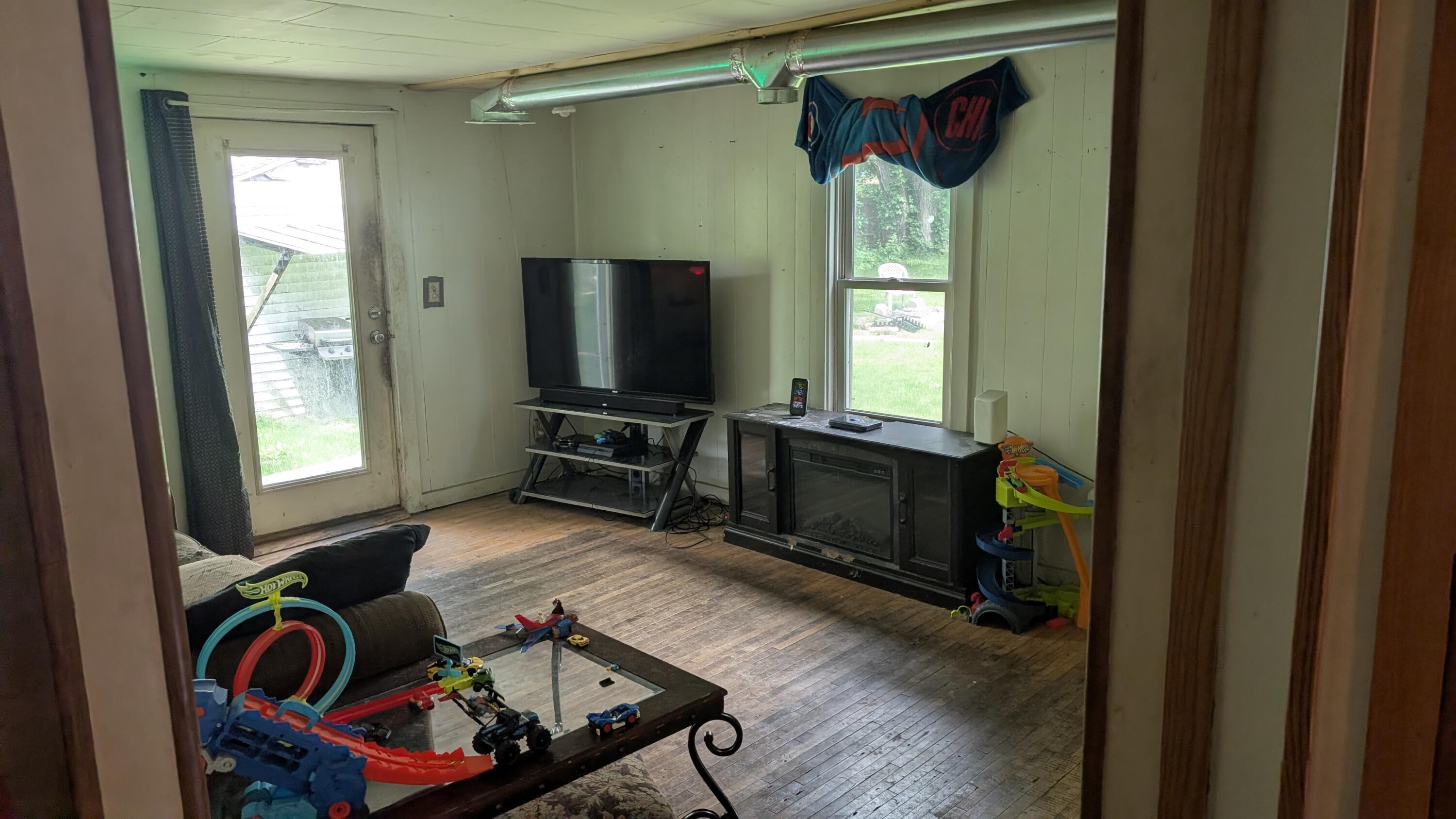 405 Maple Avenue, Wheeler, IN 46393; Image #8