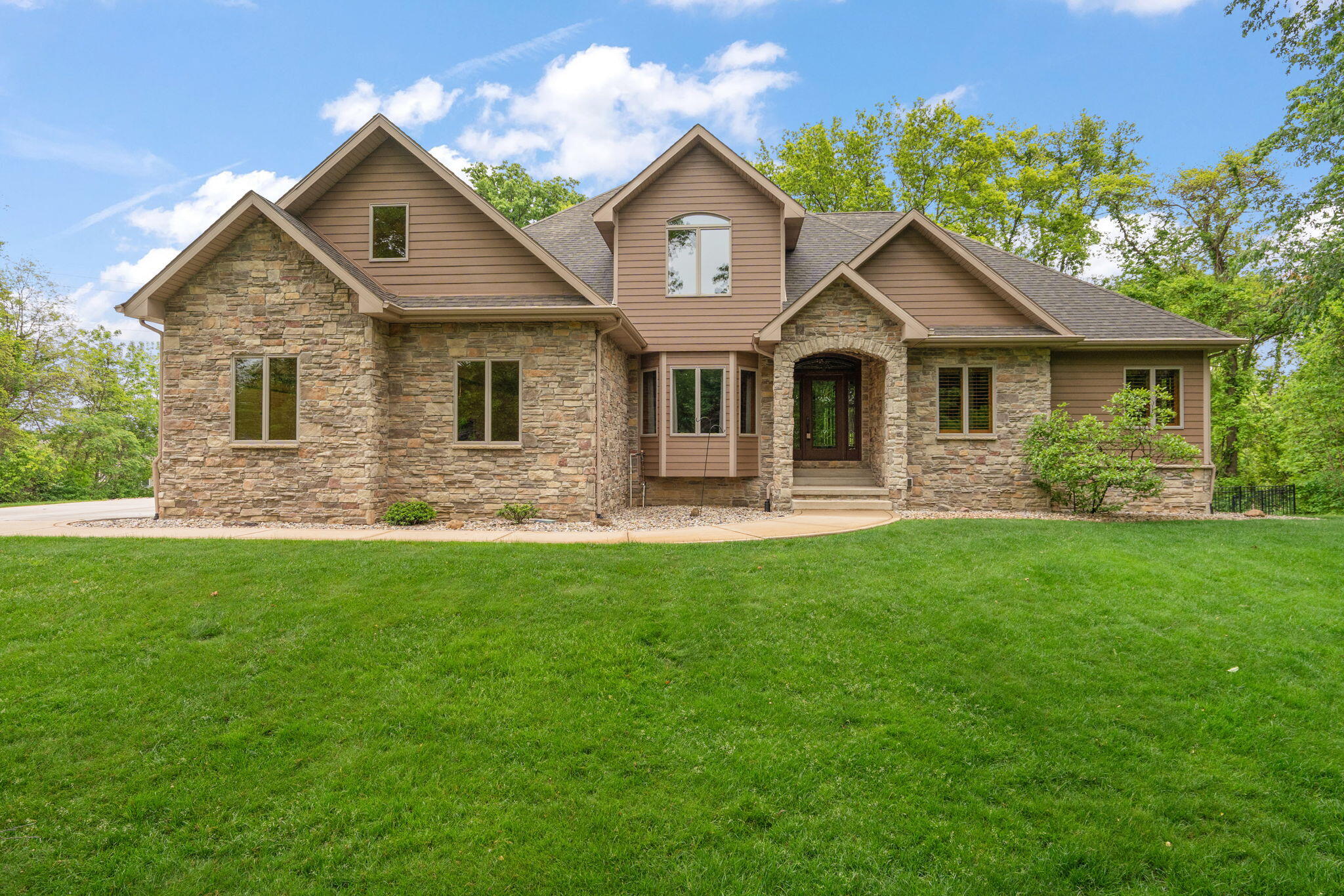 64 Nicholas Drive, Valparaiso, IN 46383; Image #2