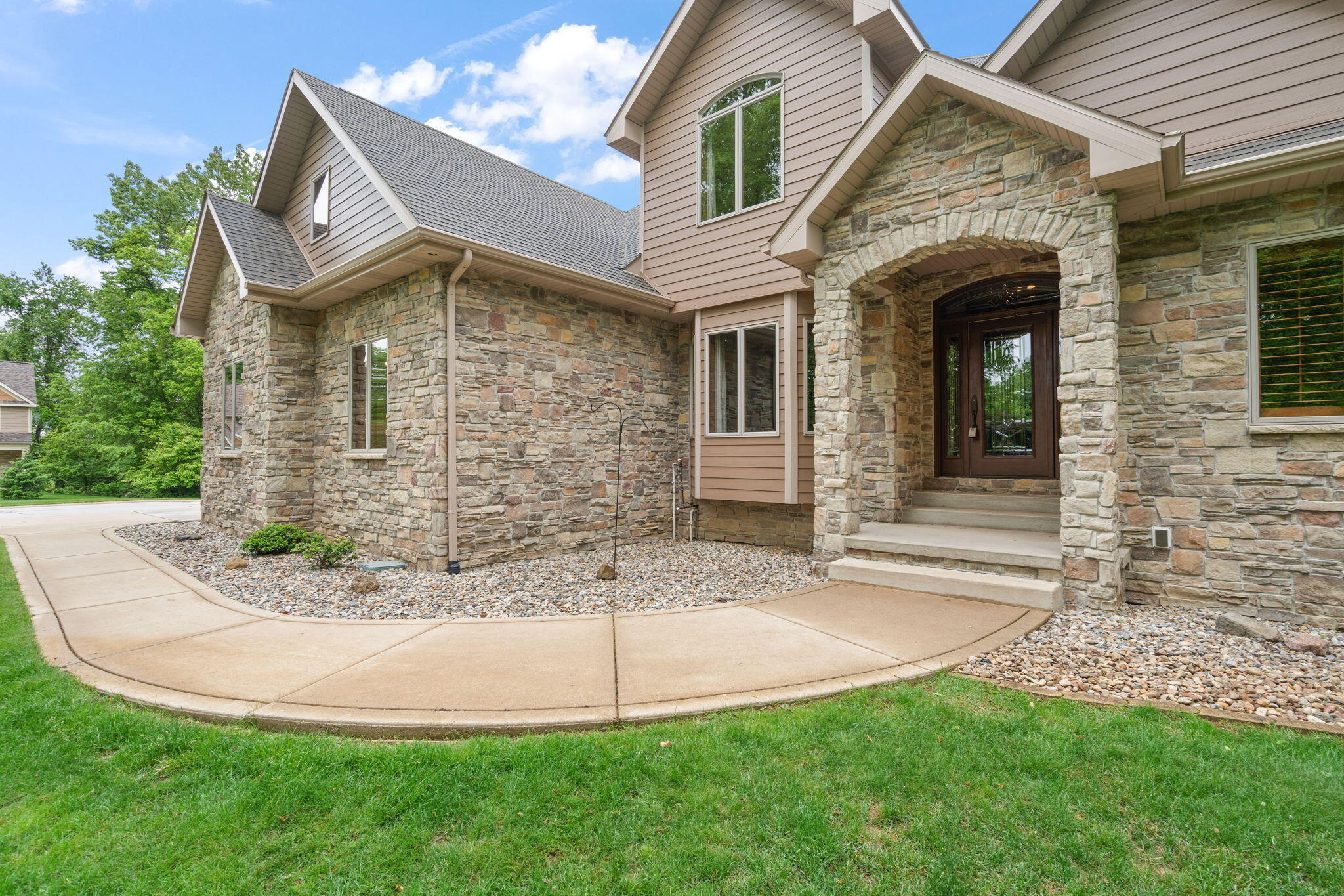 64 Nicholas Drive, Valparaiso, IN 46383; Image #3
