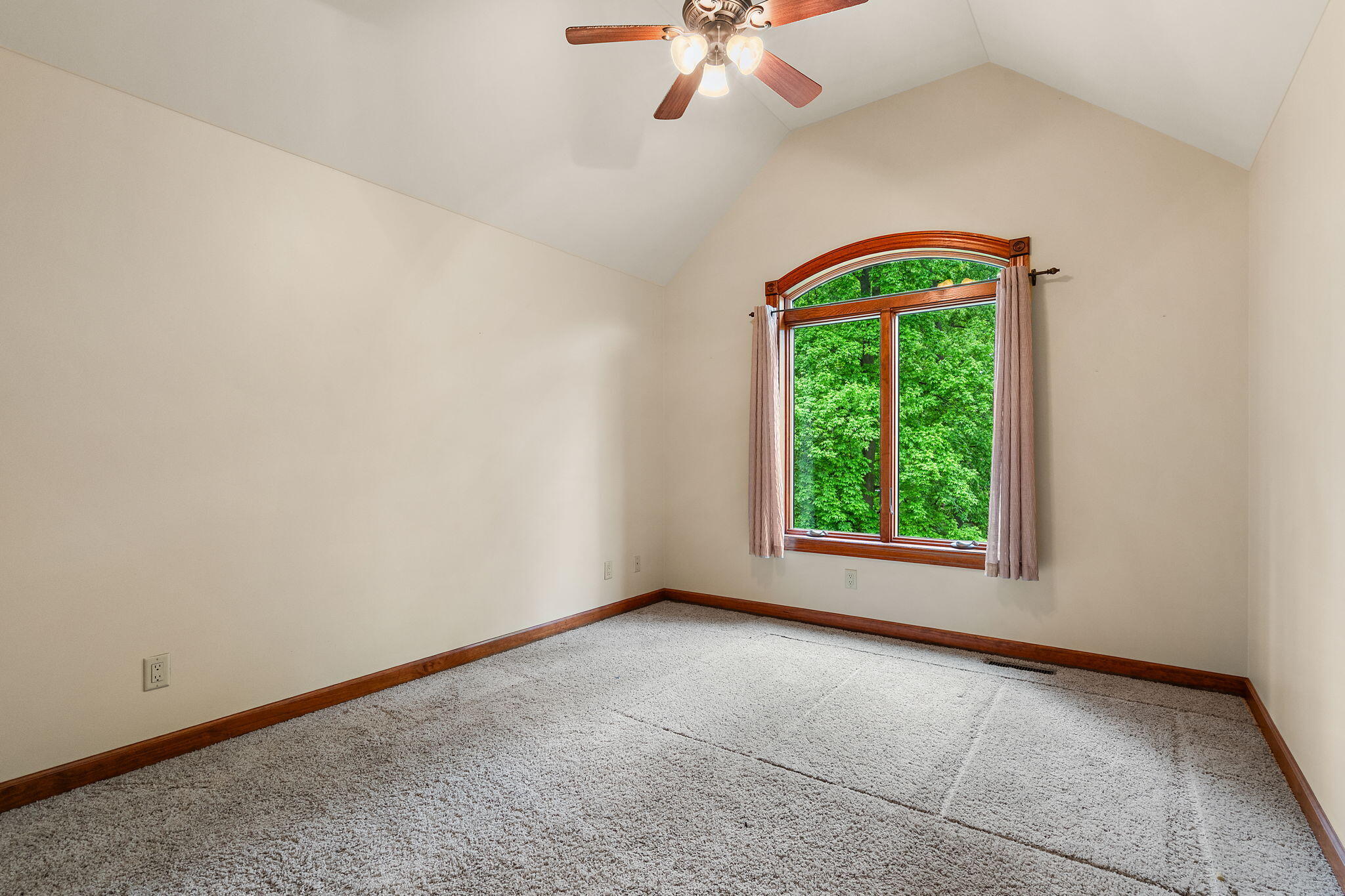 64 Nicholas Drive, Valparaiso, IN 46383; Image #40