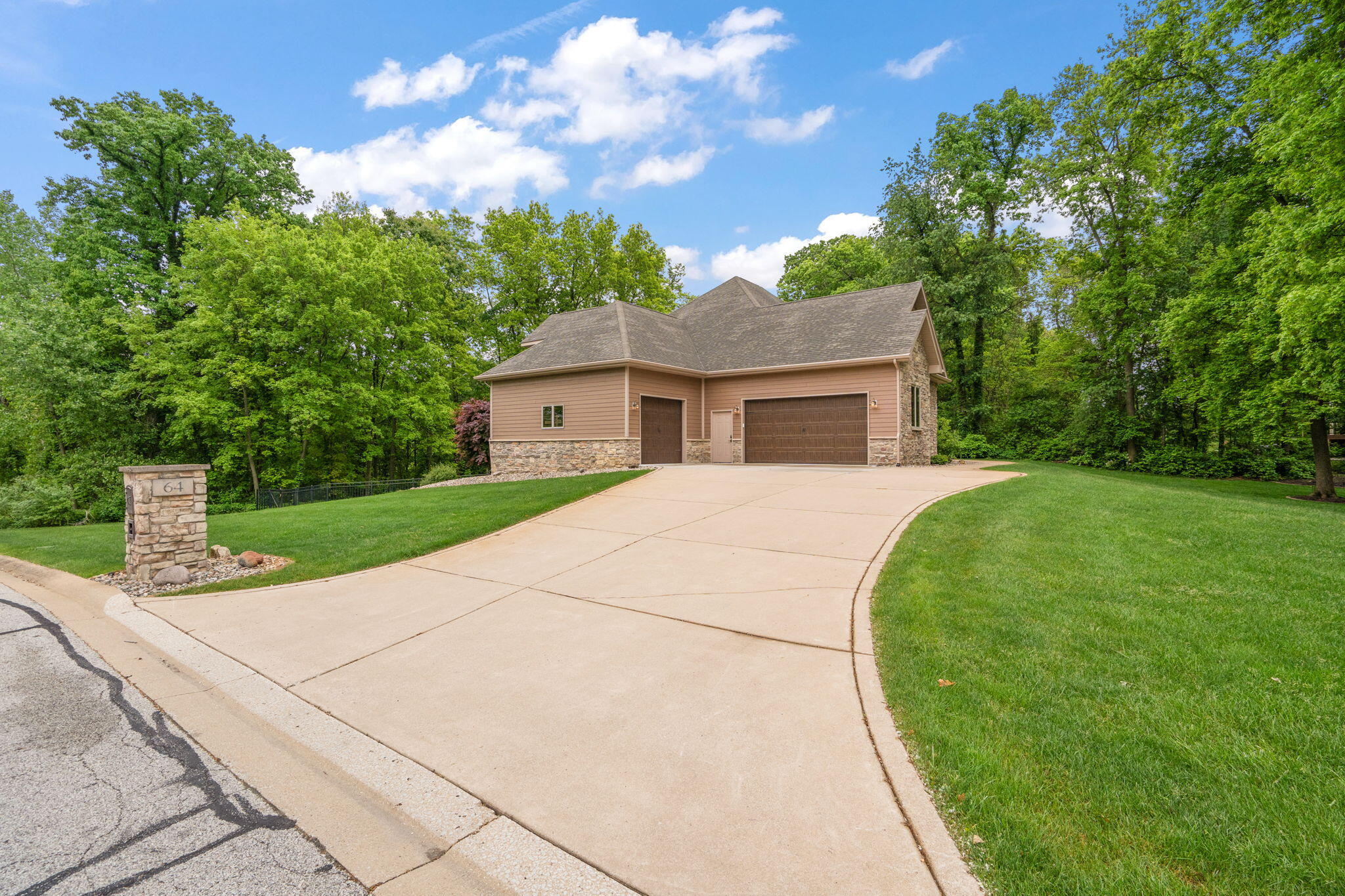 64 Nicholas Drive, Valparaiso, IN 46383; Image #71