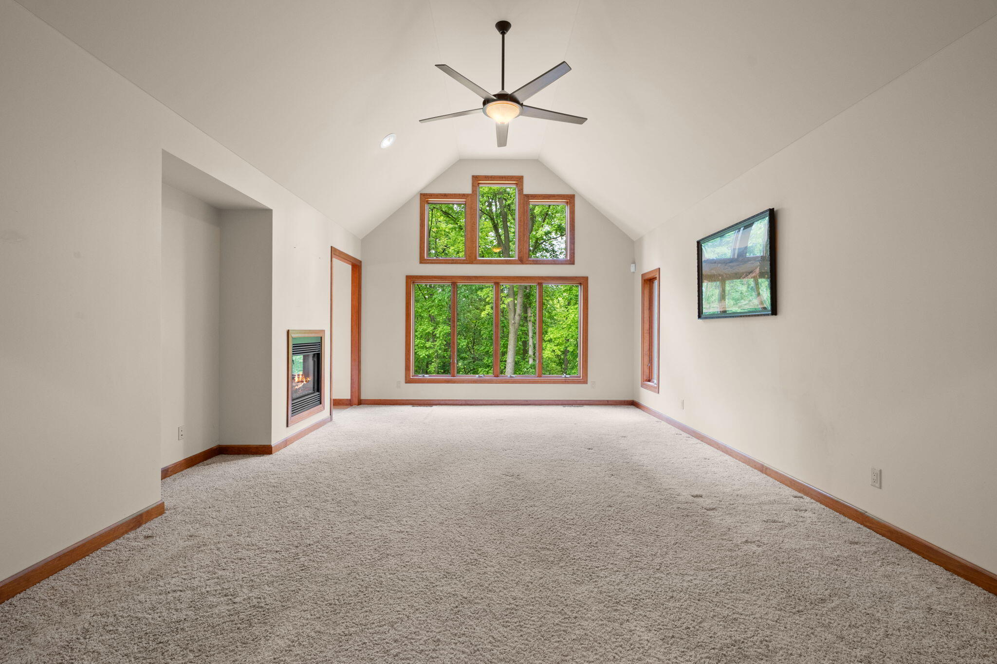 64 Nicholas Drive, Valparaiso, IN 46383; Image #8