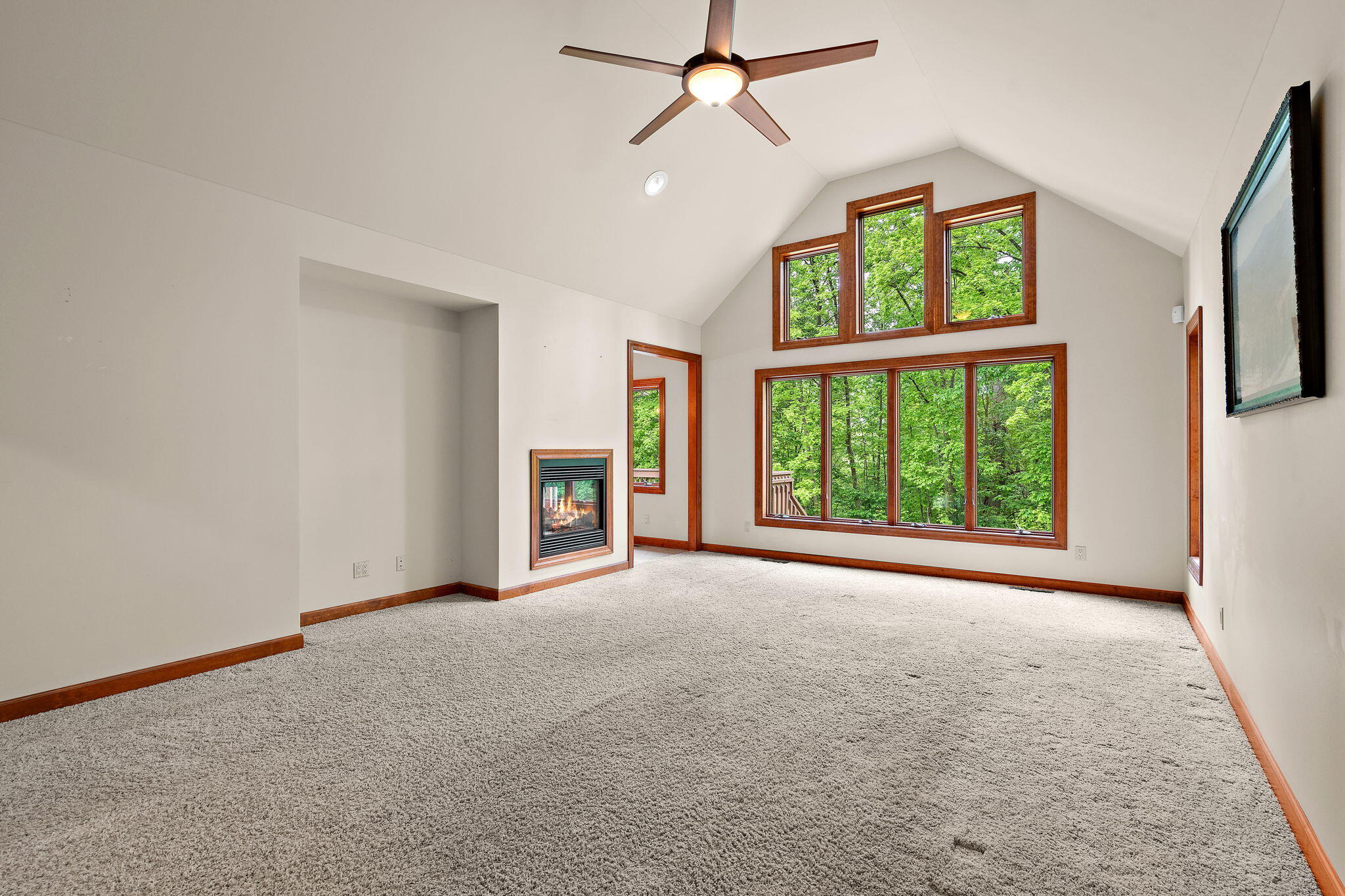64 Nicholas Drive, Valparaiso, IN 46383; Image #9