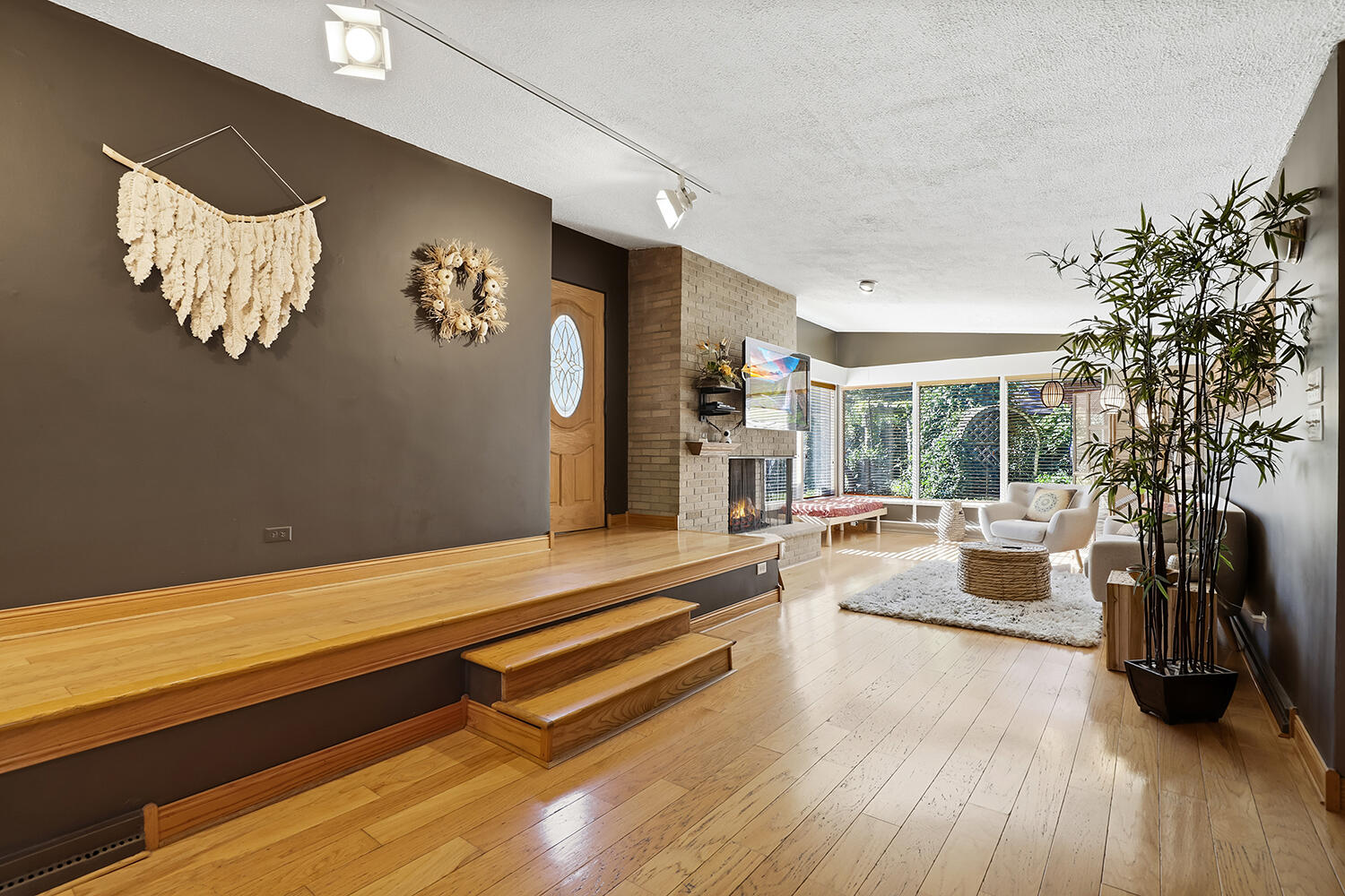 8119 Forest Avenue, Munster, IN 46321; Image #3