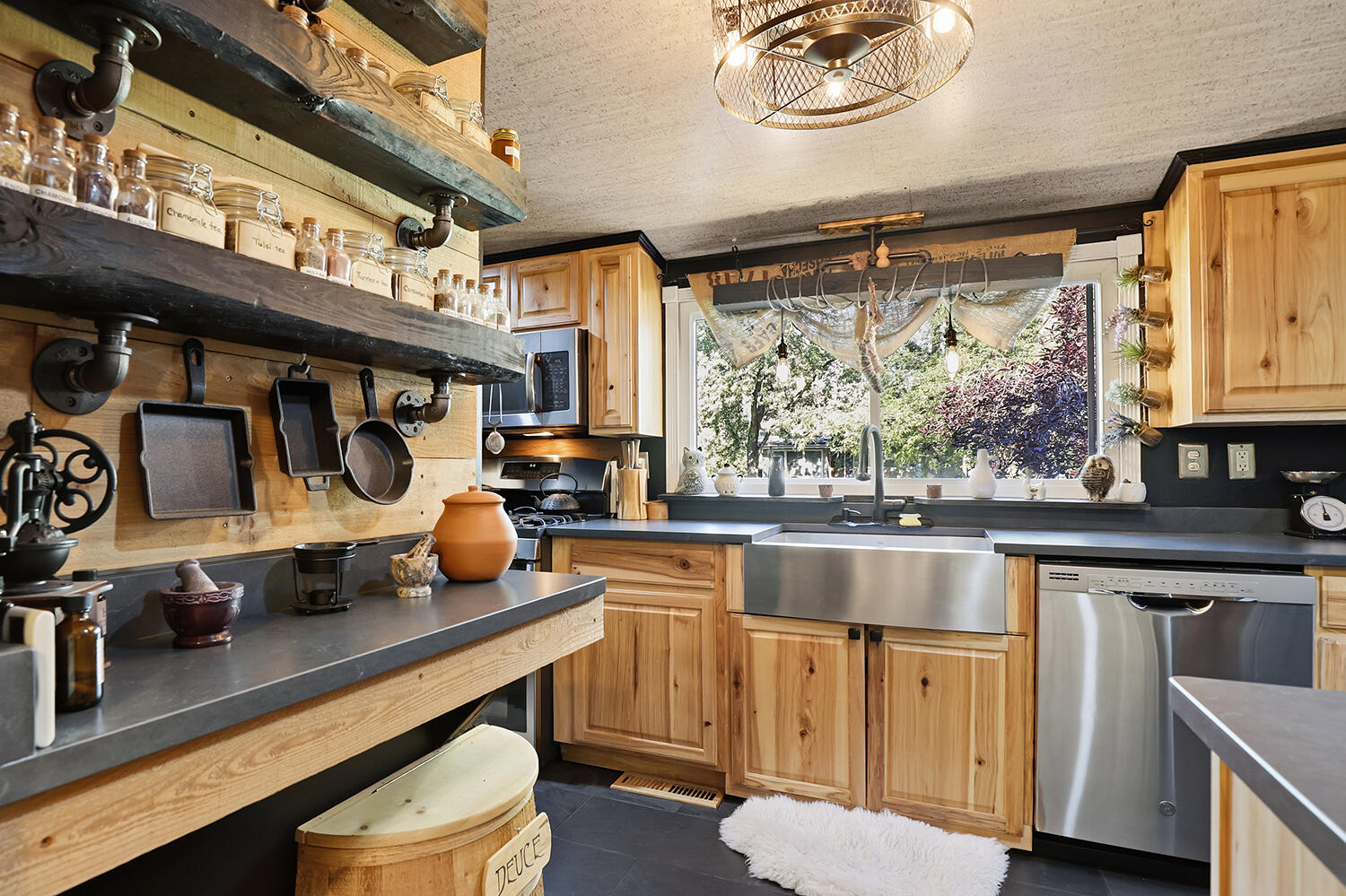8119 Forest Avenue, Munster, IN 46321; Image #7