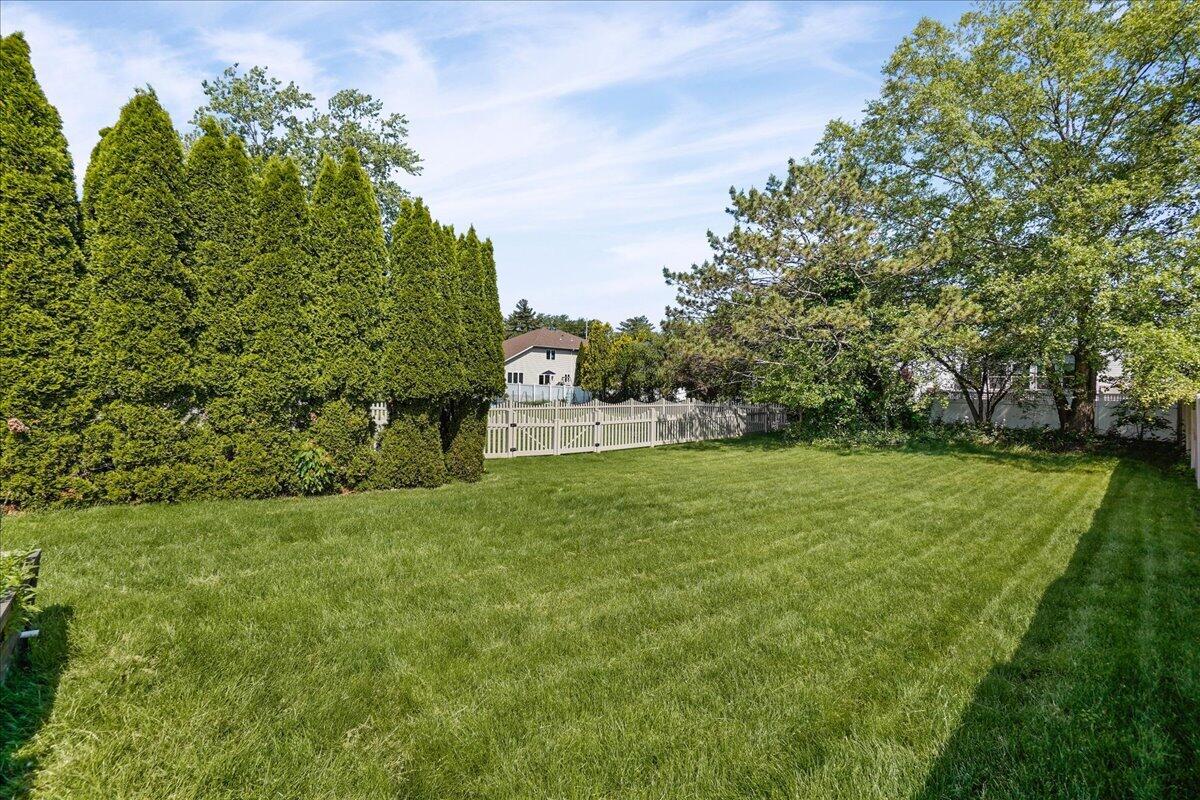 2823 100th Street, Highland, IN 46322; Image #25