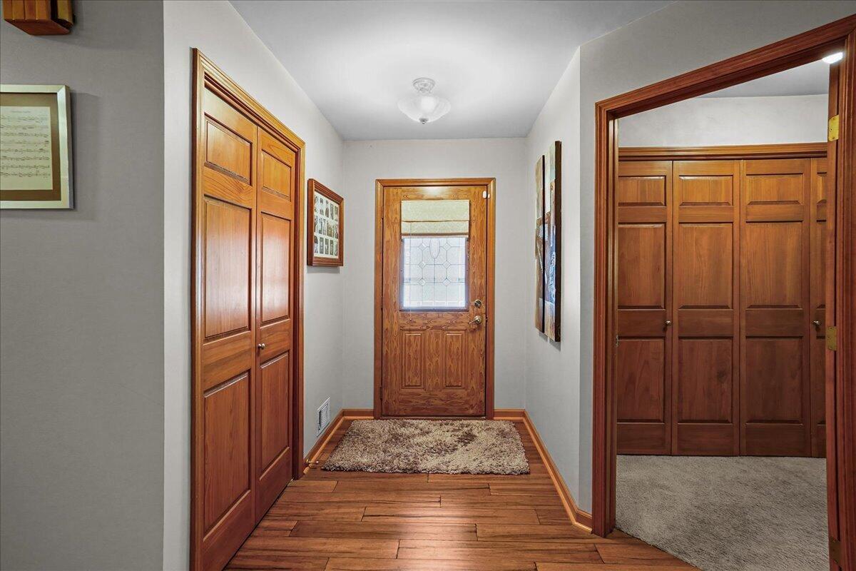 2823 100th Street, Highland, IN 46322; Image #5