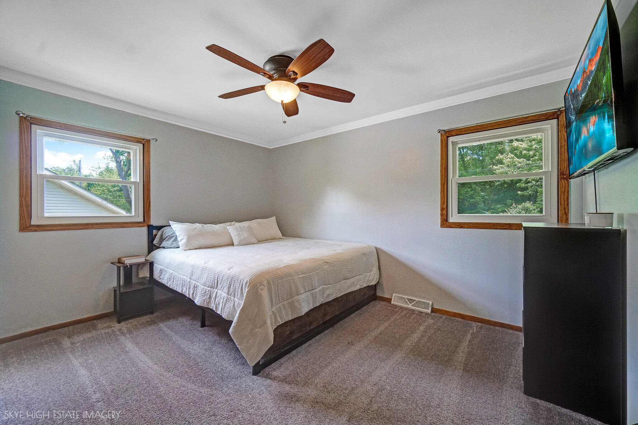 201 Brandt Place, Hobart, IN 46342; Image #12
