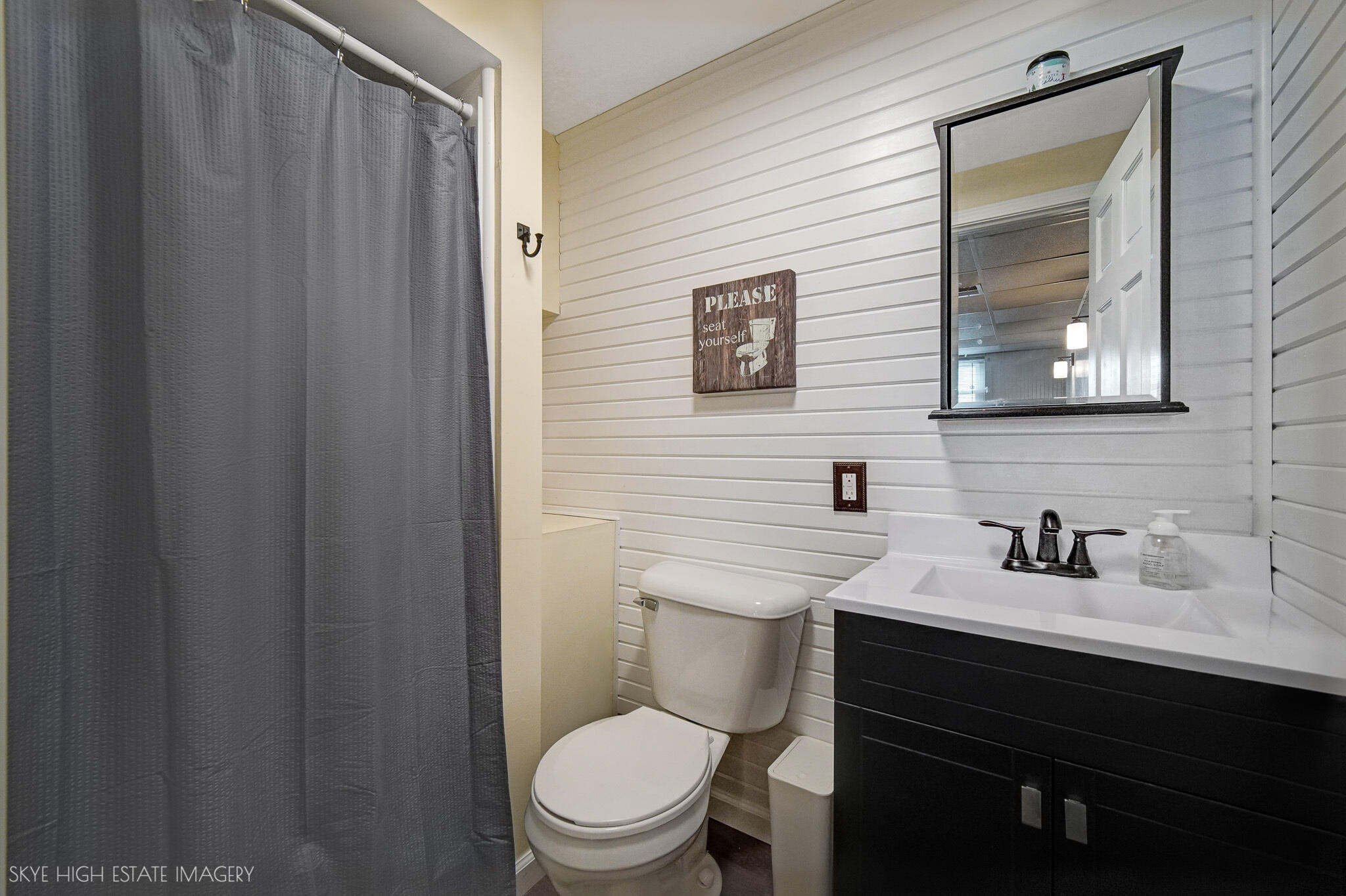 201 Brandt Place, Hobart, IN 46342; Image #15