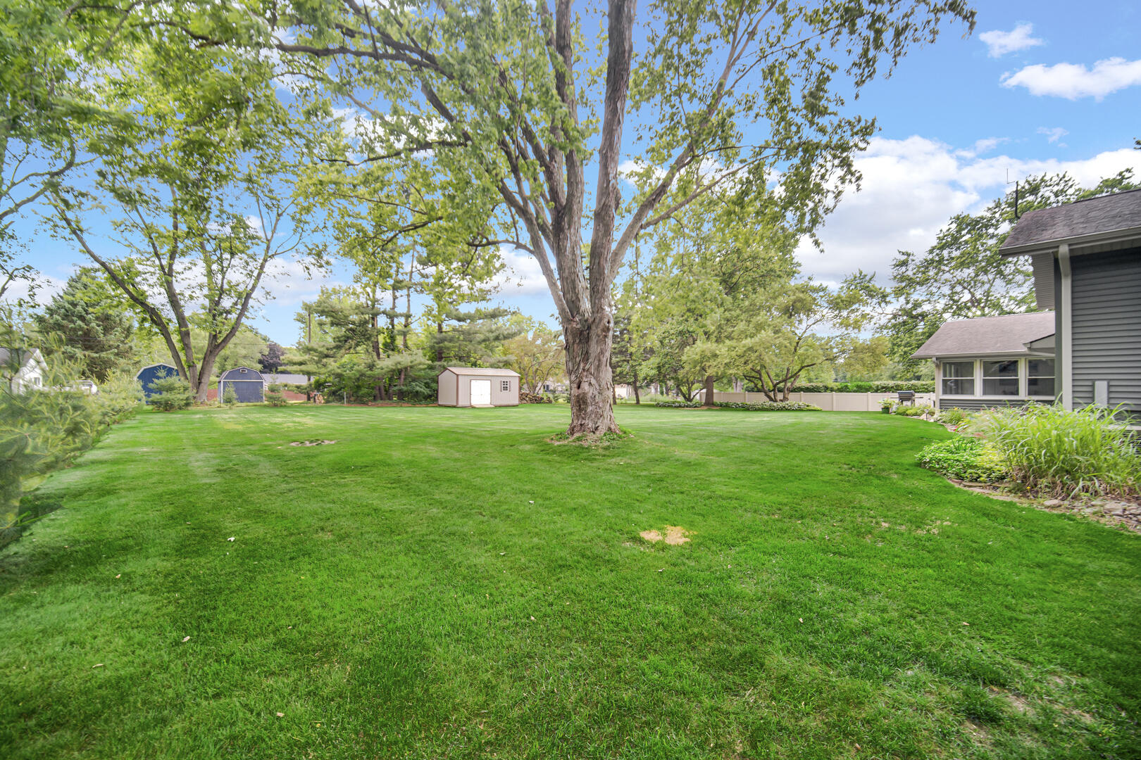 272 W Powell Drive, La Porte, IN 46350; Image #23