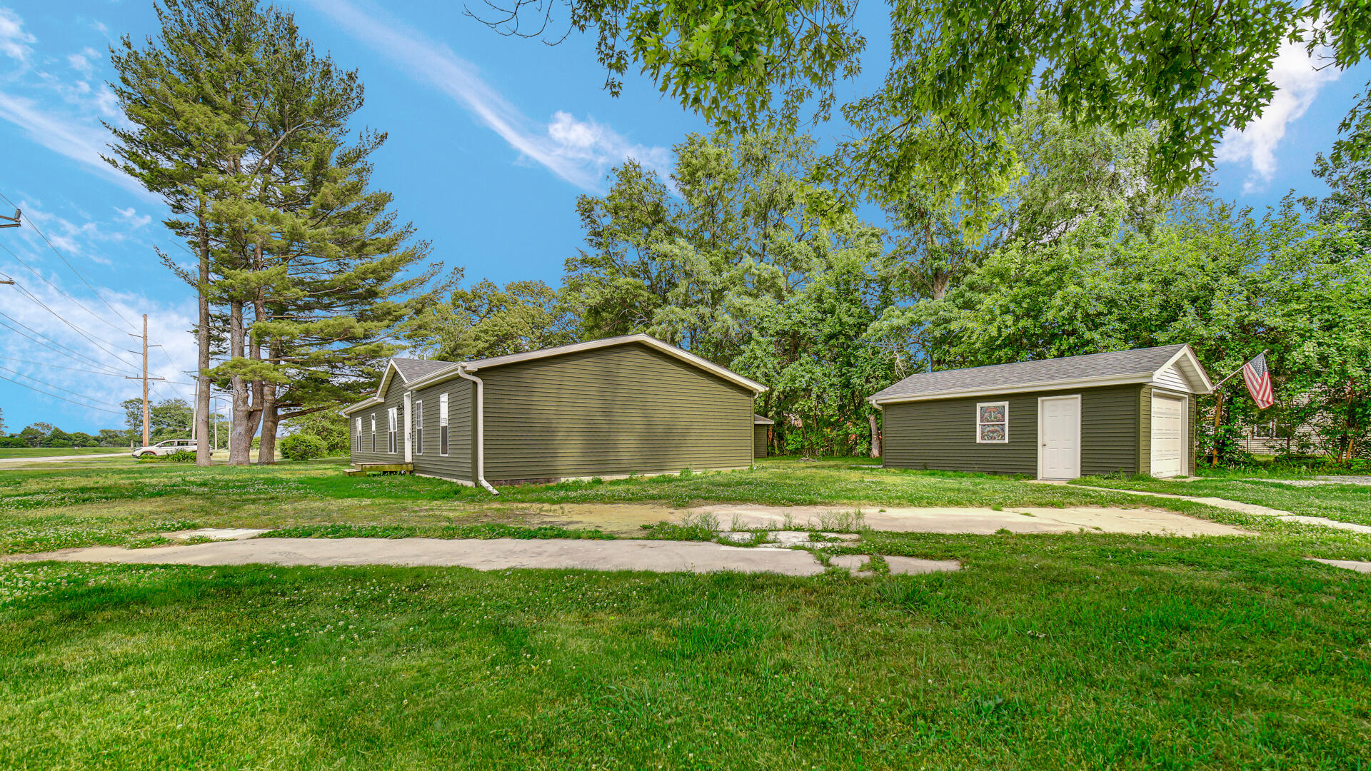 11983 N 330 E, Thayer, IN 46381; Image #24