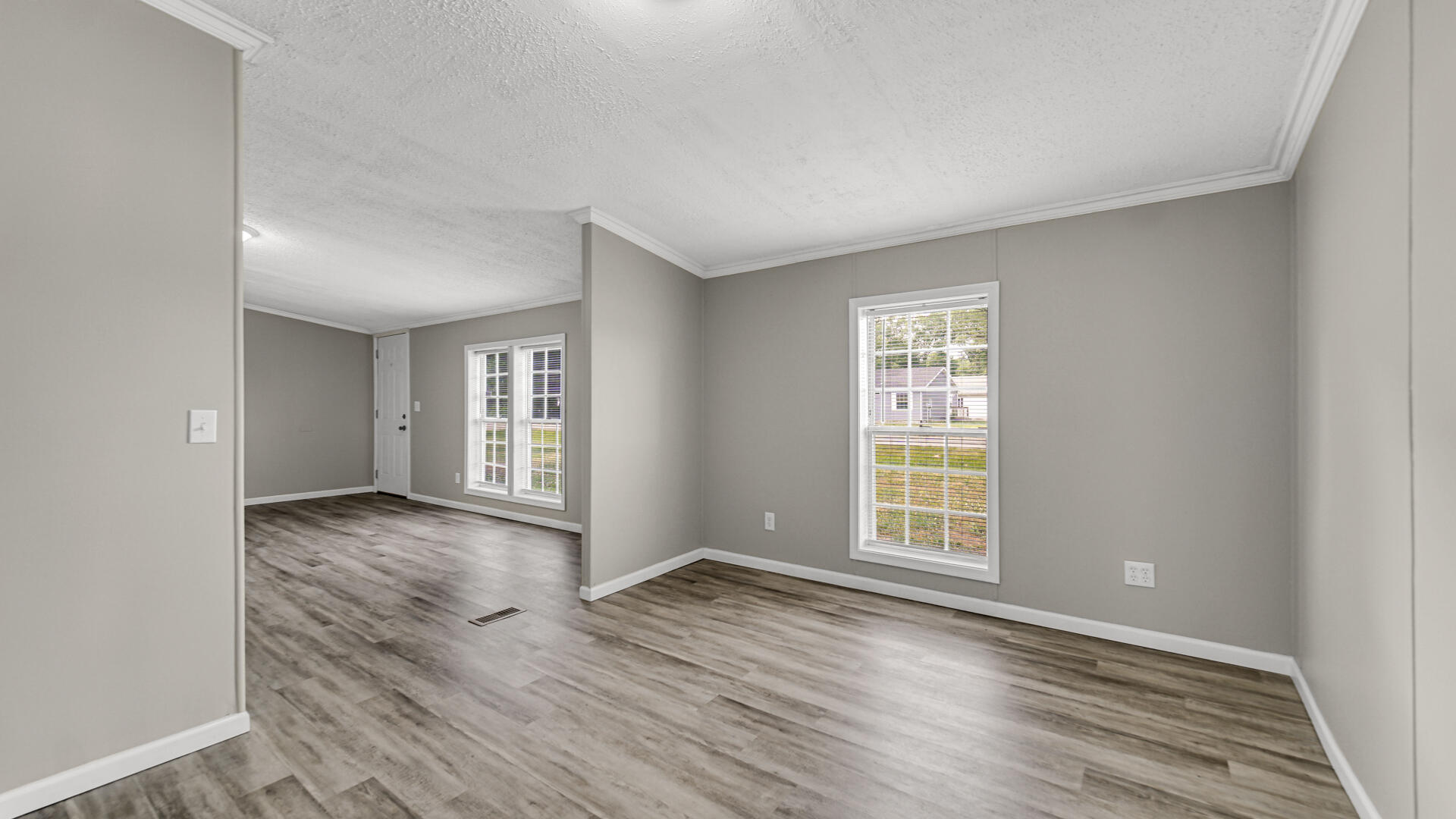 11983 N 330 E, Thayer, IN 46381; Image #5