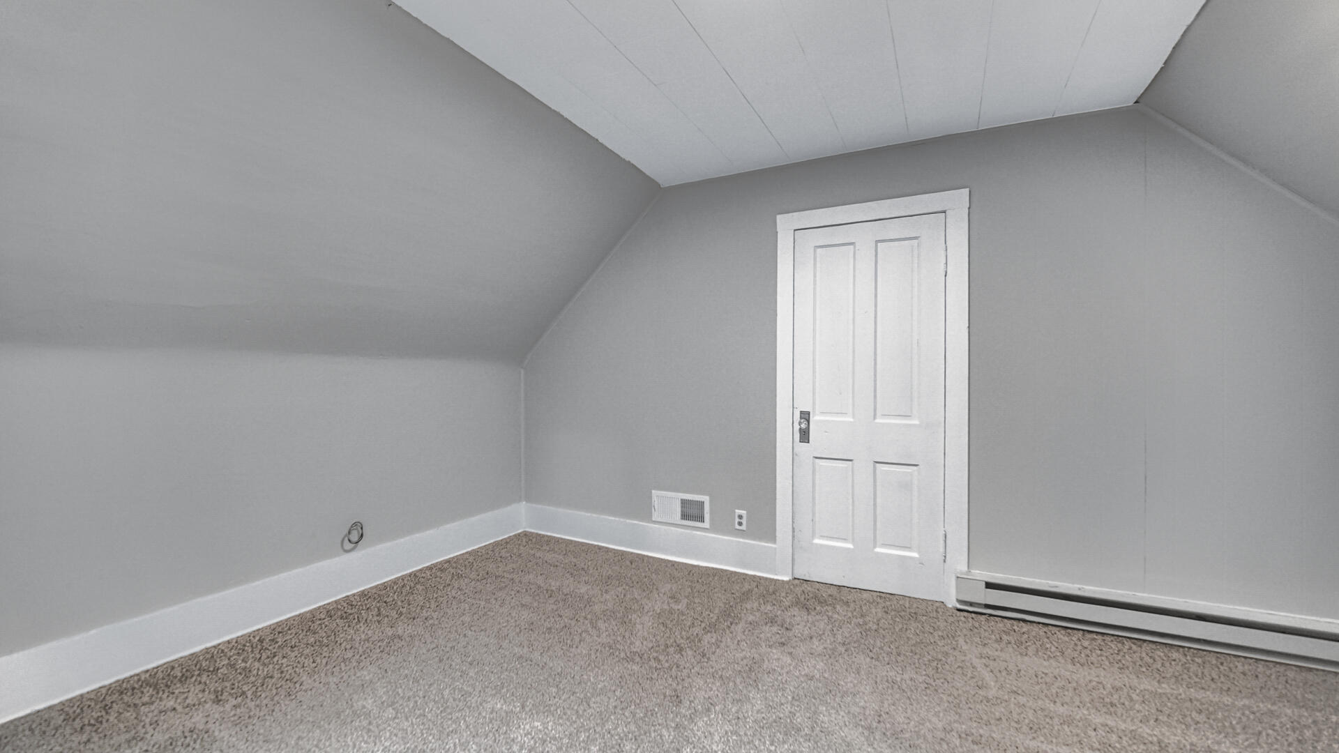 726 E Angelica Street, Rensselaer, IN 47978; Image #11