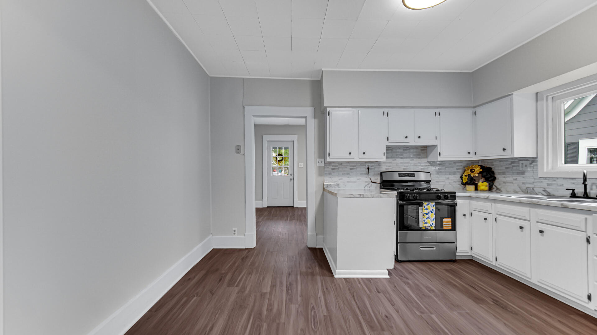 726 E Angelica Street, Rensselaer, IN 47978; Image #6