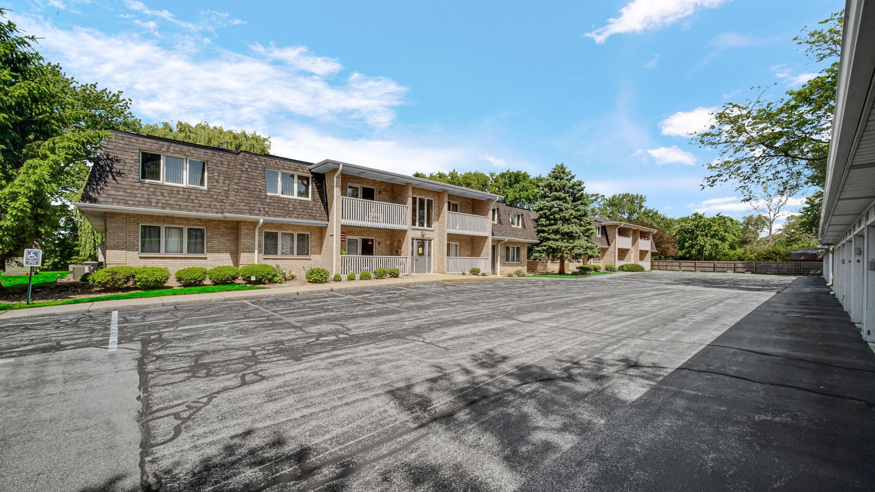 9320 Spring Creek Drive, Highland, IN #6, 46322; Image #16