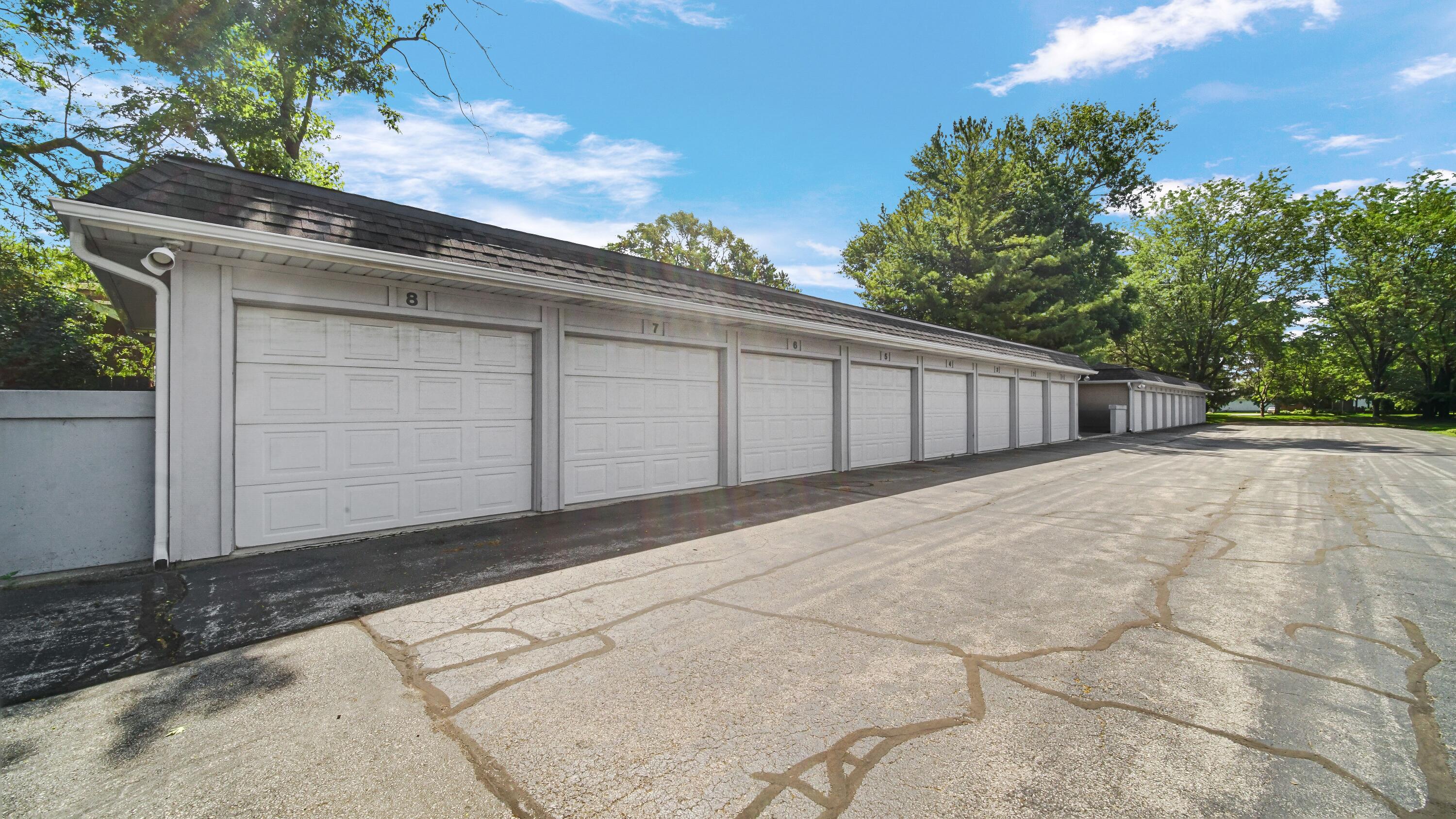 9320 Spring Creek Drive, Highland, IN #6, 46322; Image #17