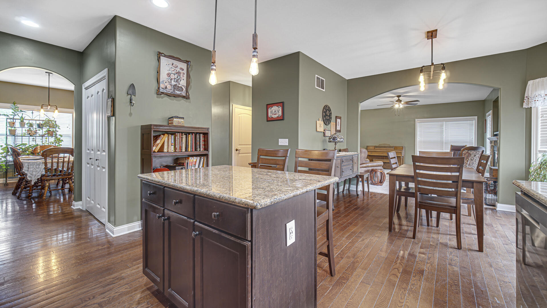 58 Tolstoy Trail, Valparaiso, IN 46383; Image #13
